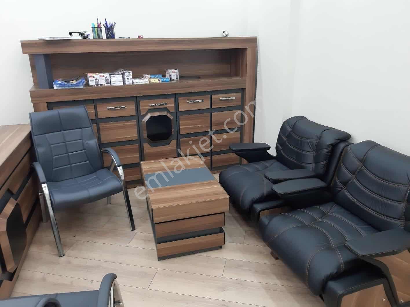 Laleli Meydan' Da | Tramvay Durağın Dibinde | Kiralık Ofis - Görsel 13