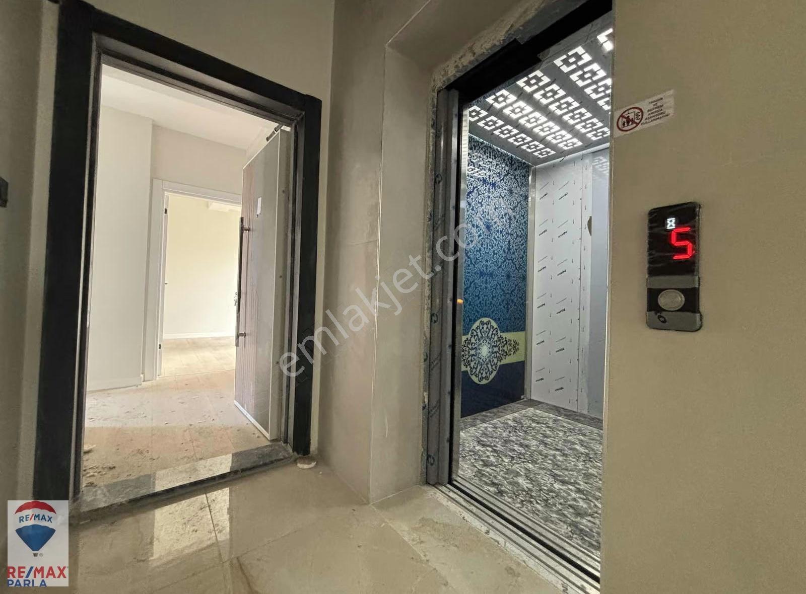 Remax Yasir | Atakum Büyükoyumca'da Ara Kat Satılık 1+1 - Görsel 2