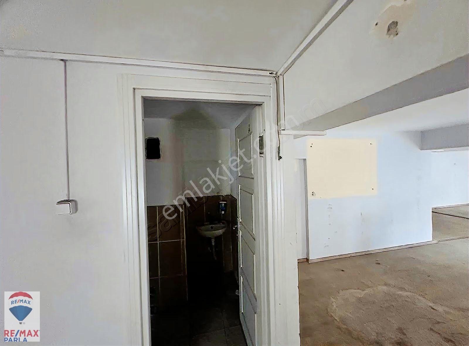 Atakum Mimar Sinan Bulvara Cephe Kiralık Asma Katlı Dükkan - Görsel 31