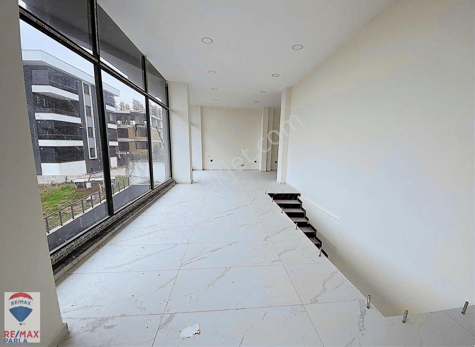 Alaçam Cadde Cephe 360 M² Bahçeli Yüksek Tavanlı Kiralık Dükkan - Görsel 13