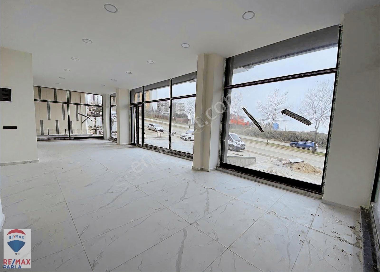 Alaçam Cadde Cephe 360 M² Bahçeli Yüksek Tavanlı Kiralık Dükkan - Görsel 22