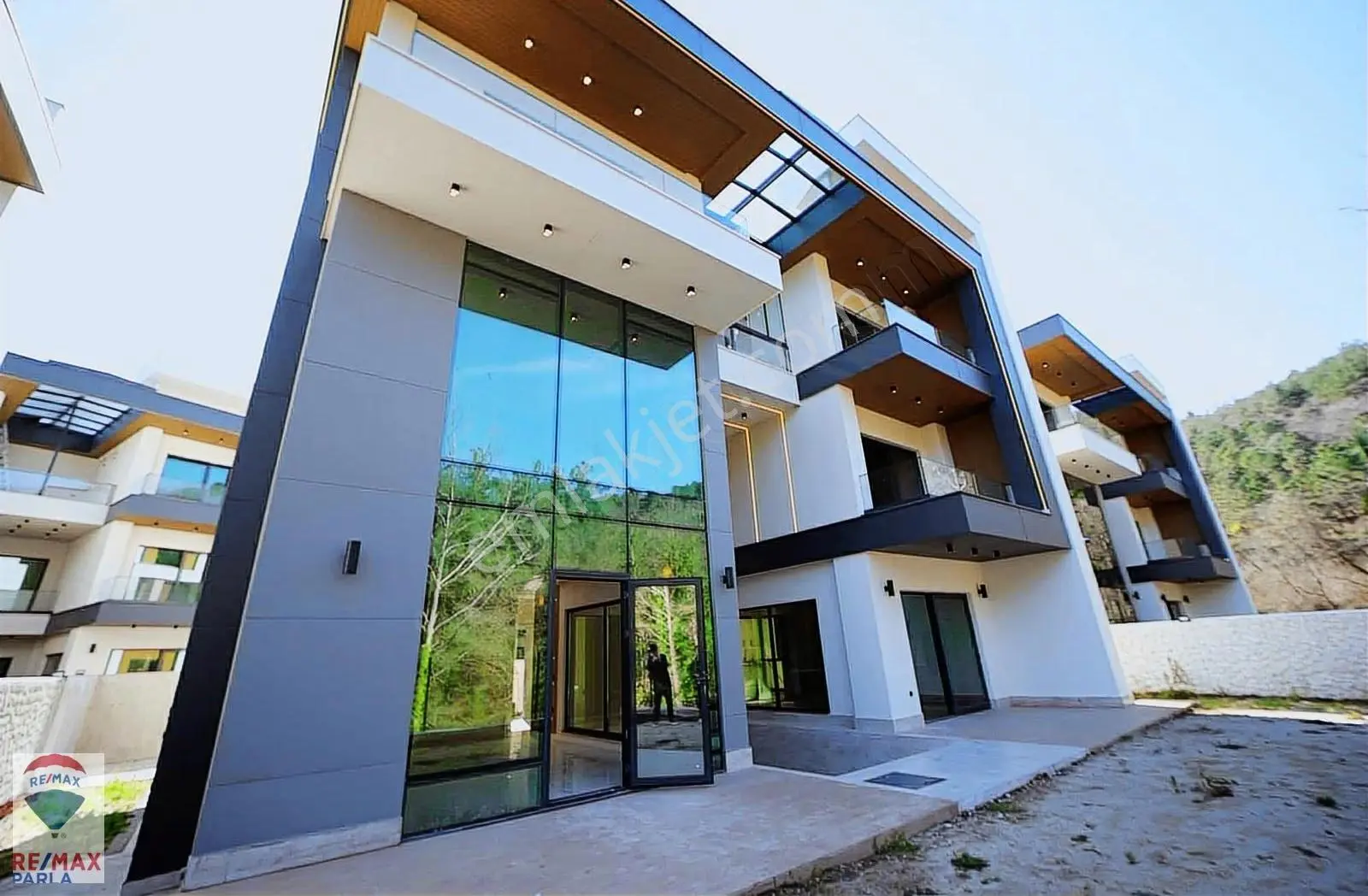 Atakum Baran Life Tabiea Villa Sitesi Dere Cephe Satılık Villa