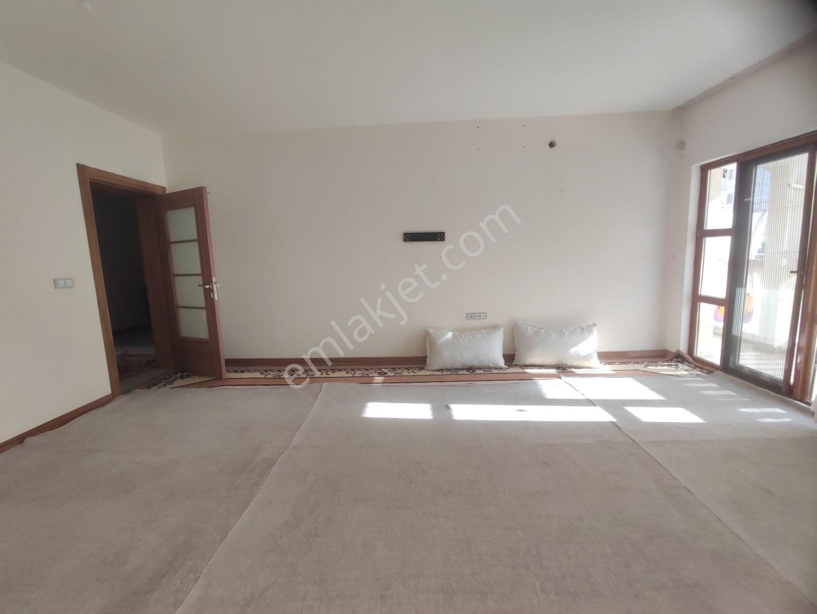 Acar Emlaktan Kanarya Blv Üzerinde 4+1 210 M2 Arakat Lüks Daire - Görsel 18