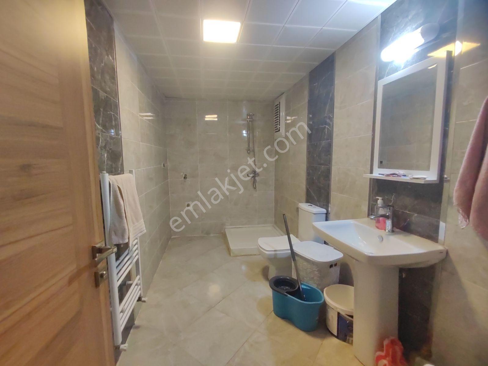 Acar Emlaktan Kanarya Blv Üzerinde 4+1 210 M2 Arakat Lüks Daire - Görsel 19