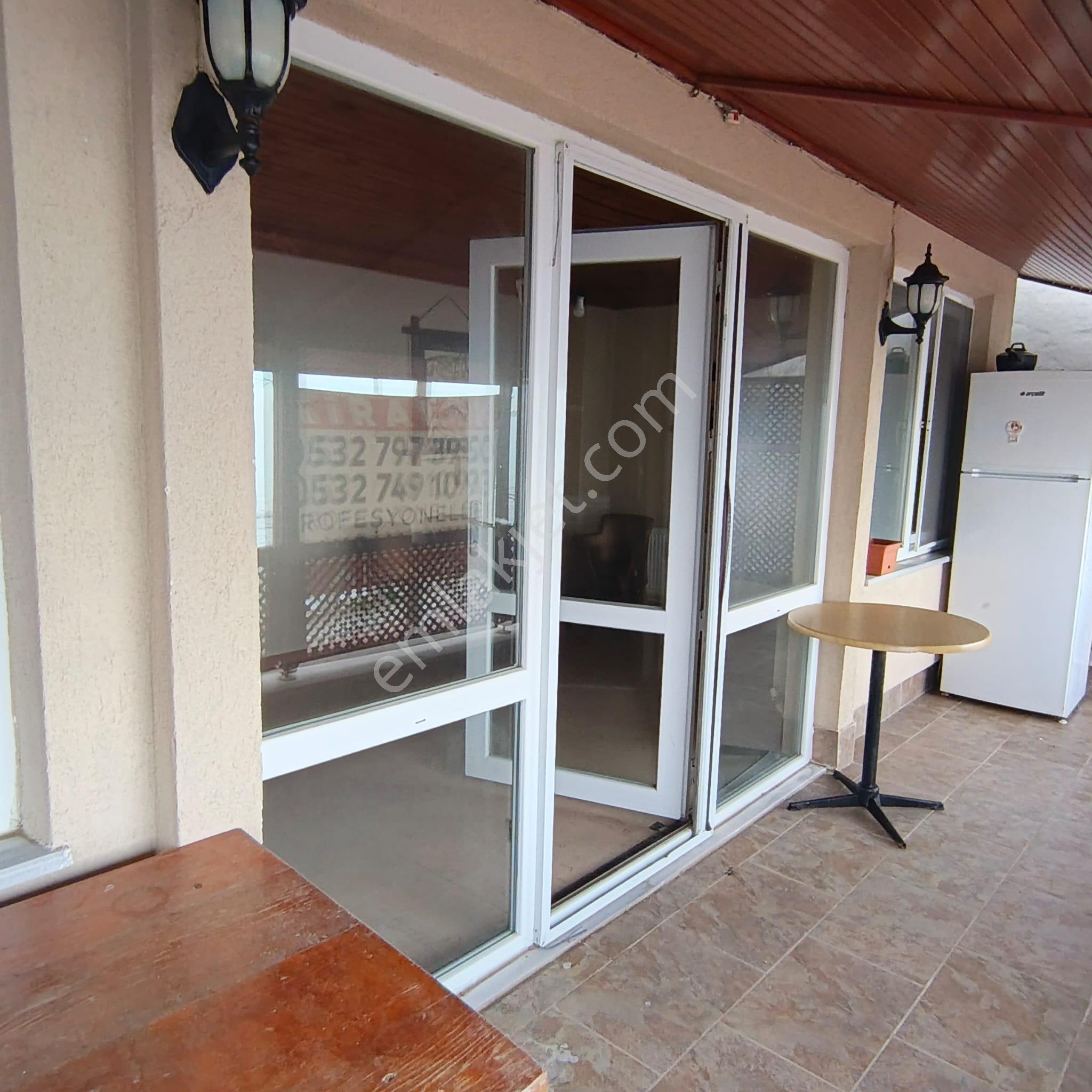 Altınova Da Kiralık 2+1 Daire Denize Sıfır - Görsel 9