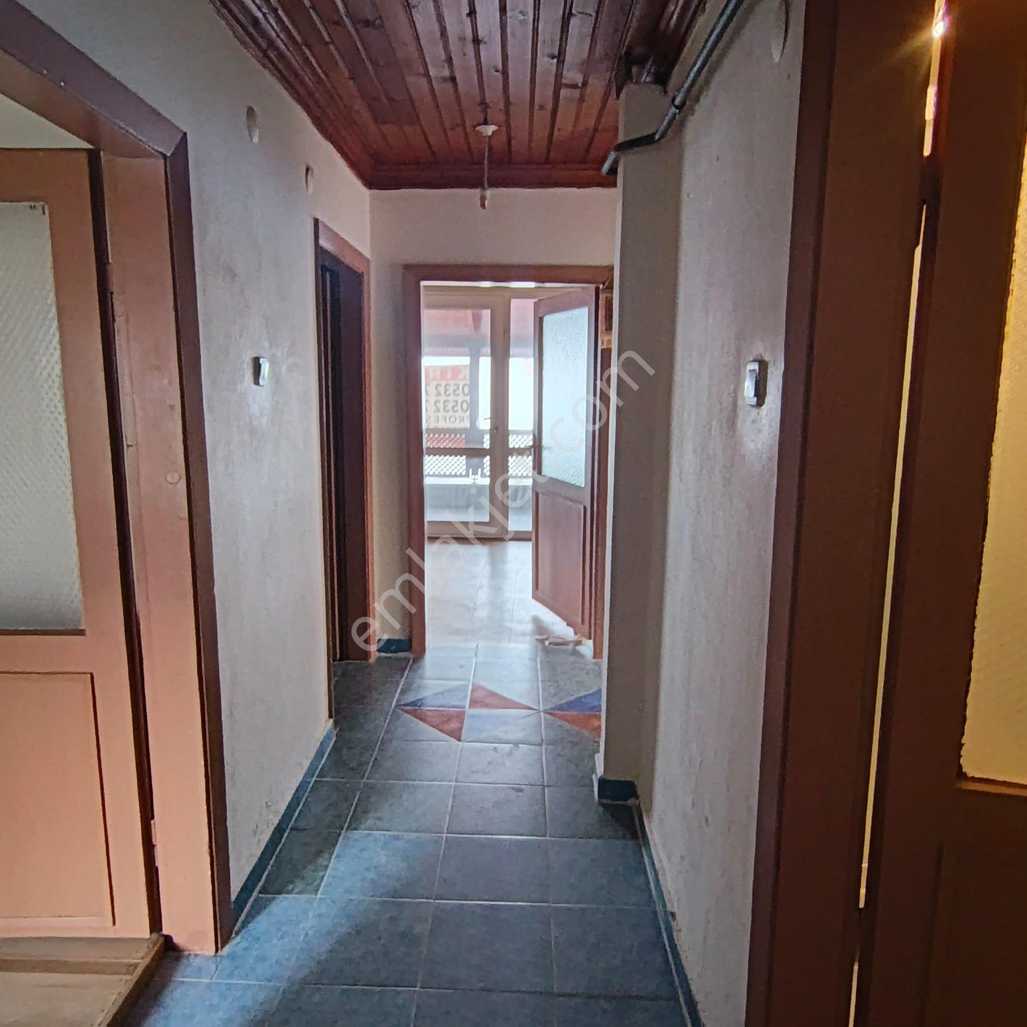 Altınova Da Kiralık 2+1 Daire Denize Sıfır - Görsel 7