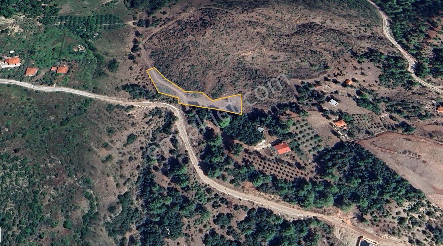Kemer Ovacık'ta Satılık 2829 M2 Fırsay Tarla Elektrik Yol Mevcut - Görsel 2