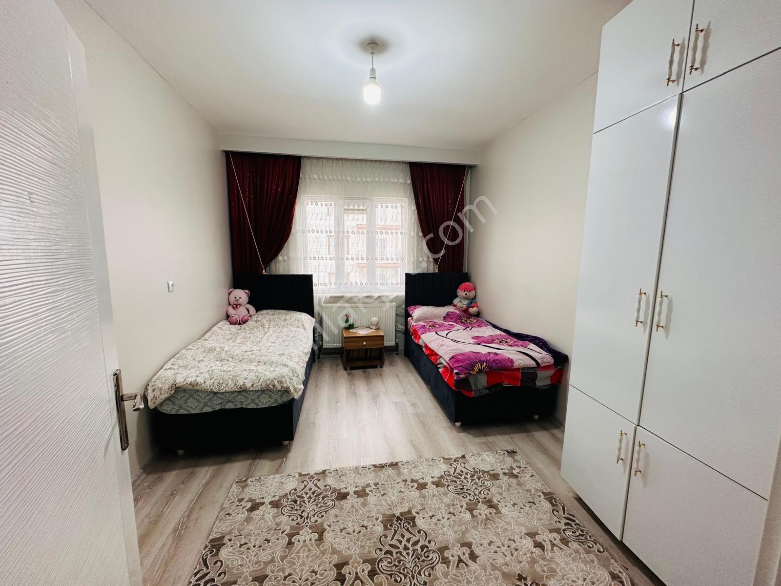 Dinç Emlaktan Satılık 3+1 Daire Site İçi - Görsel 14
