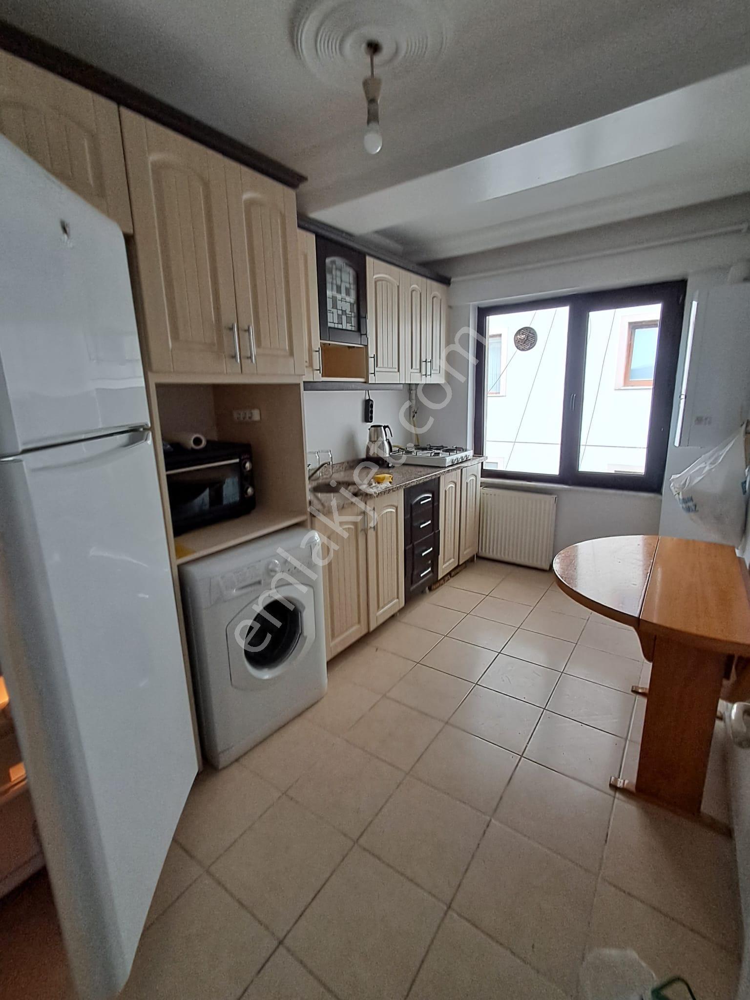 Ataşehir İnönüde Yurtsever Caddesi Üzerinde 130m2 3+1 Arakat - Görsel 5