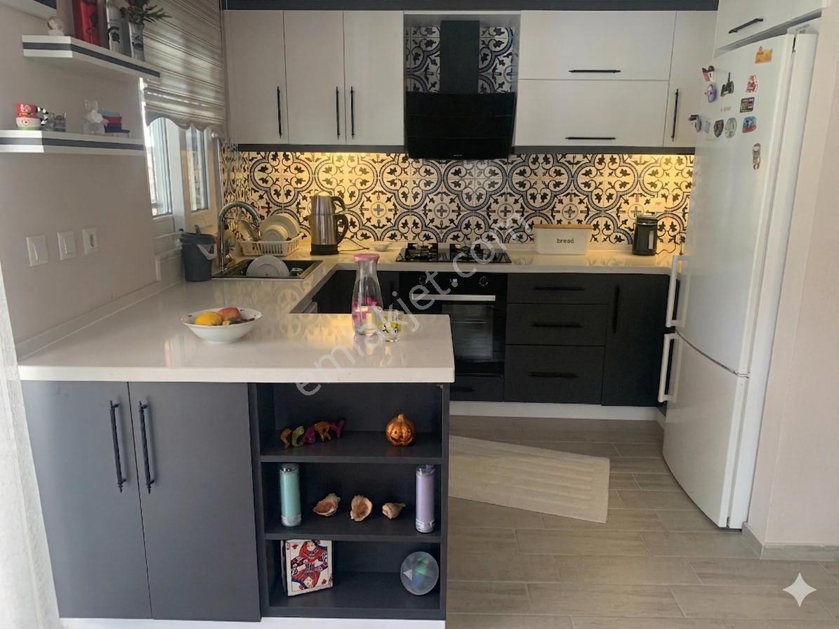 Murat Kuntker’den, Kuşadası, Nazilli Sitesi’nde Satılık, Tadilatlı 2+1 Villa - Görsel 20