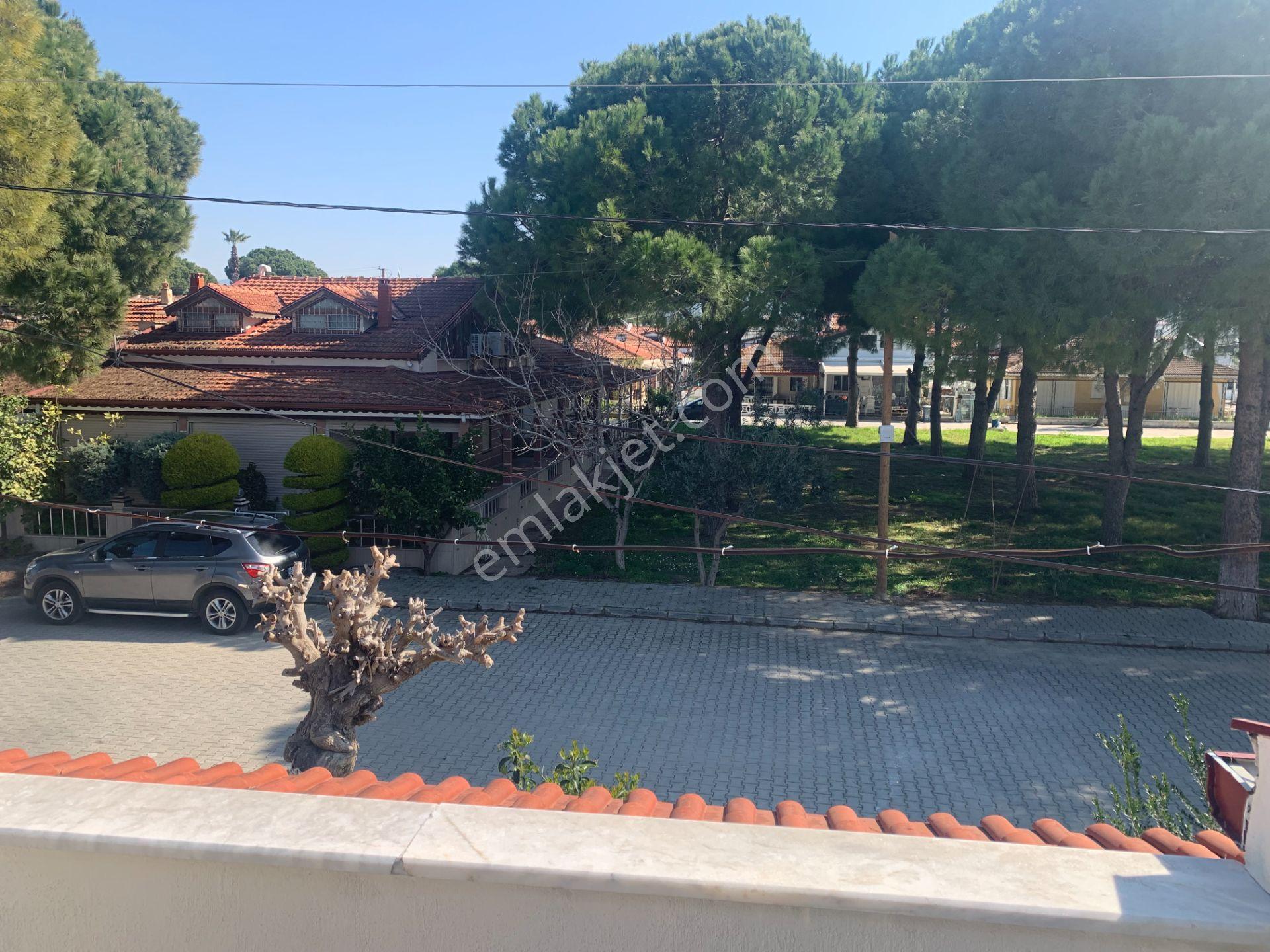 Murat Kuntker’den, Kuşadası, Nazilli Sitesi’nde Satılık, Tadilatlı 2+1 Villa - Görsel 30
