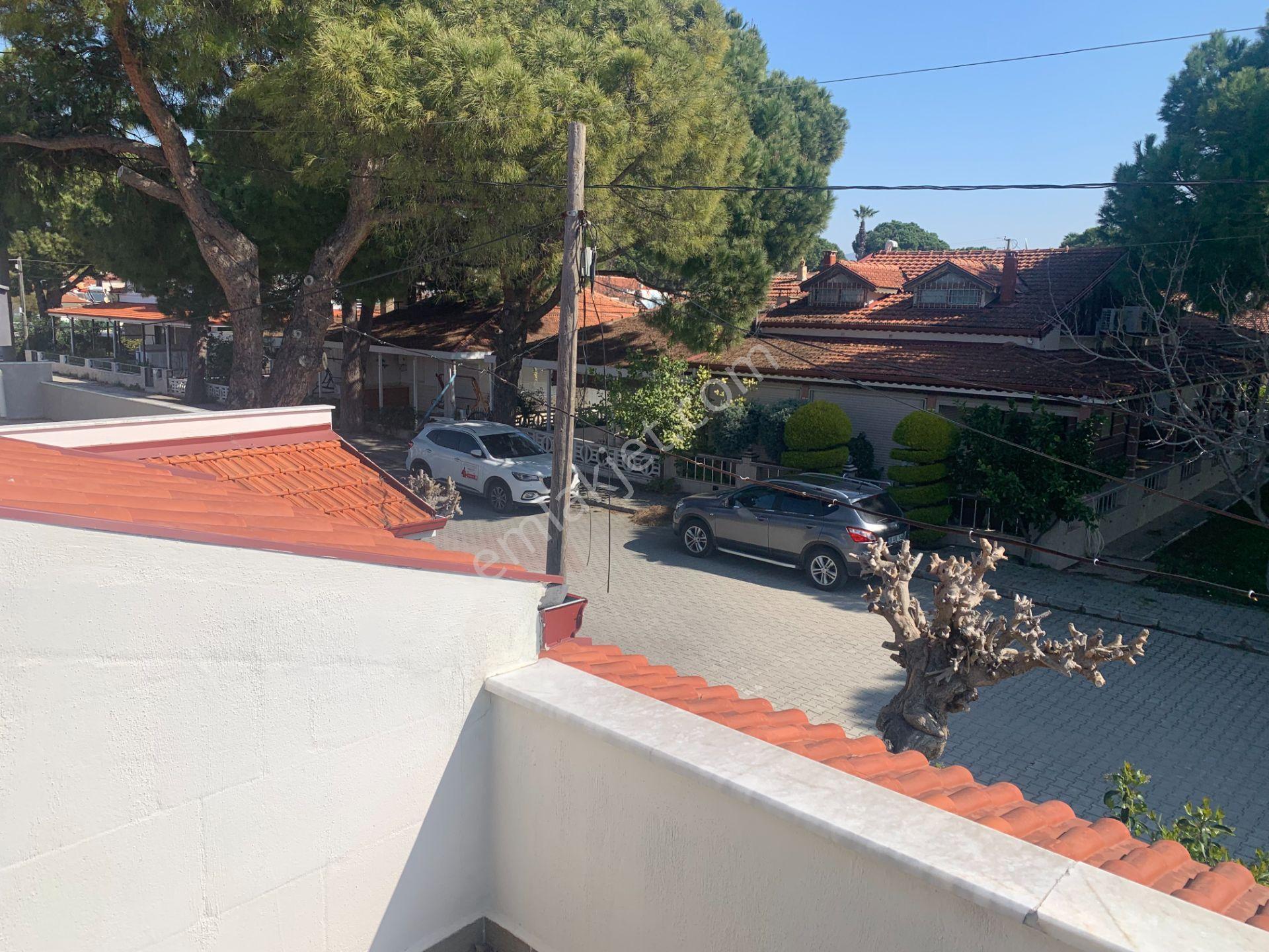 Murat Kuntker’den, Kuşadası, Nazilli Sitesi’nde Satılık, Tadilatlı 2+1 Villa - Görsel 28