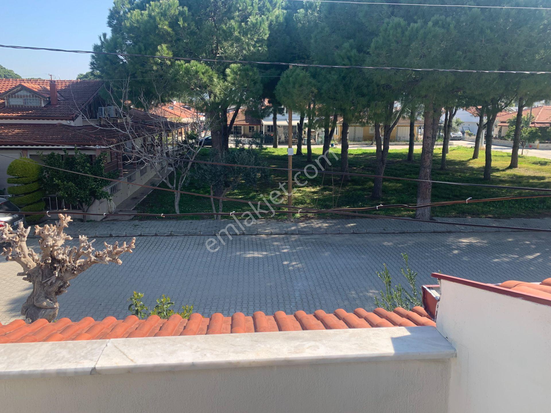 Murat Kuntker’den, Kuşadası, Nazilli Sitesi’nde Satılık, Tadilatlı 2+1 Villa - Görsel 27