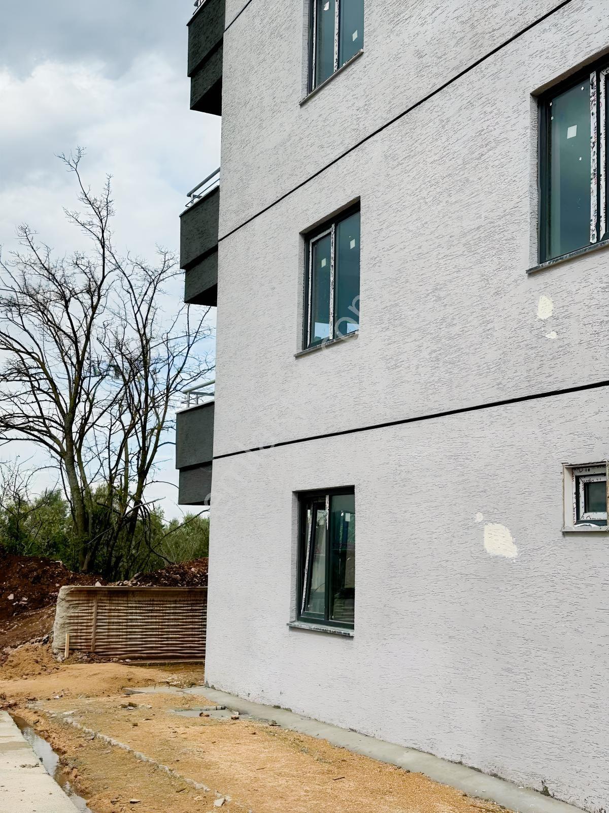 Re/max Advantage Göl Manzaralı Genış Ayrı Mutfak 1+1 Daıre - Görsel 8