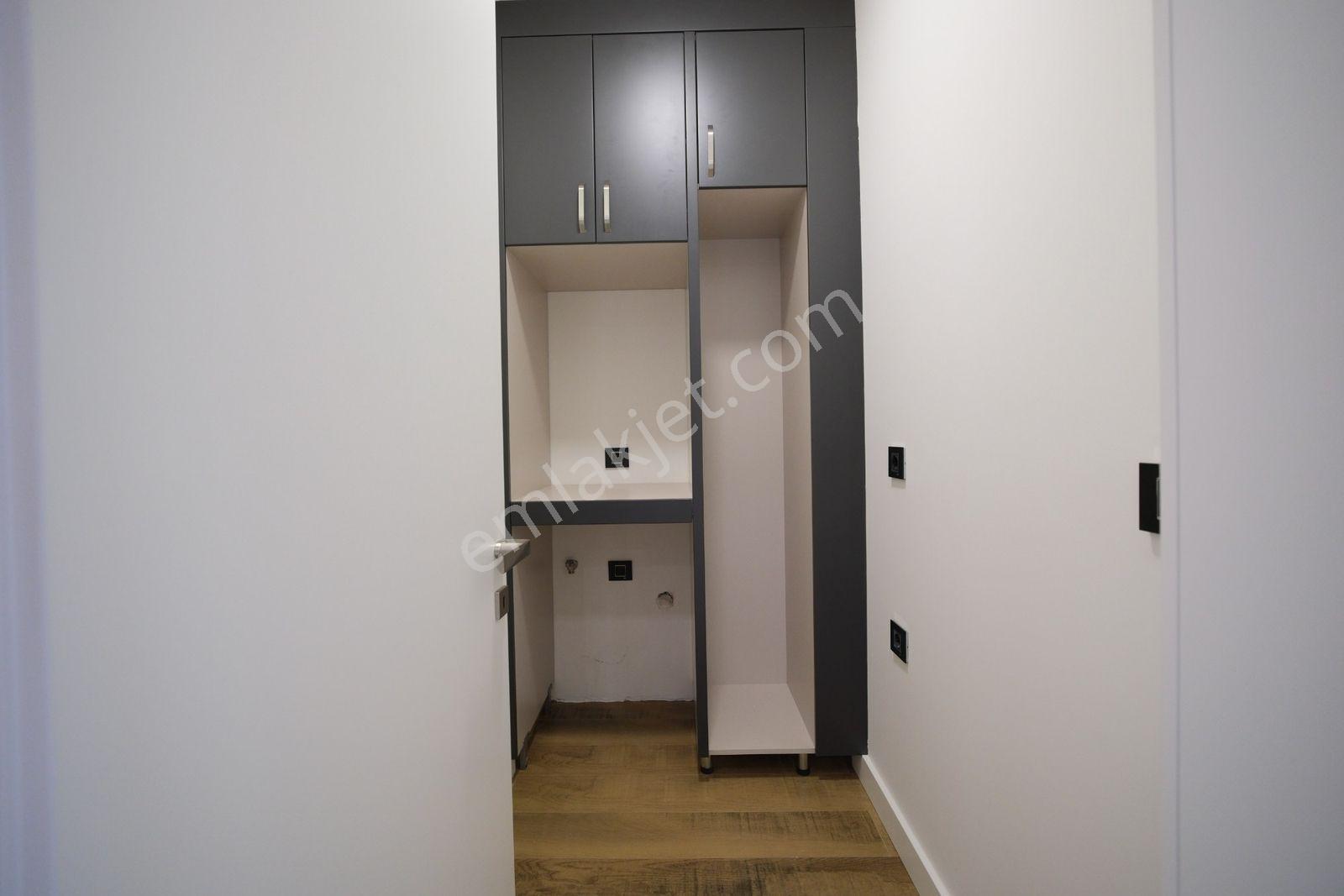 Remax Model Den Şirinköy Özel Konsept Lüks 6+1 Tripleks Villa - Görsel 17