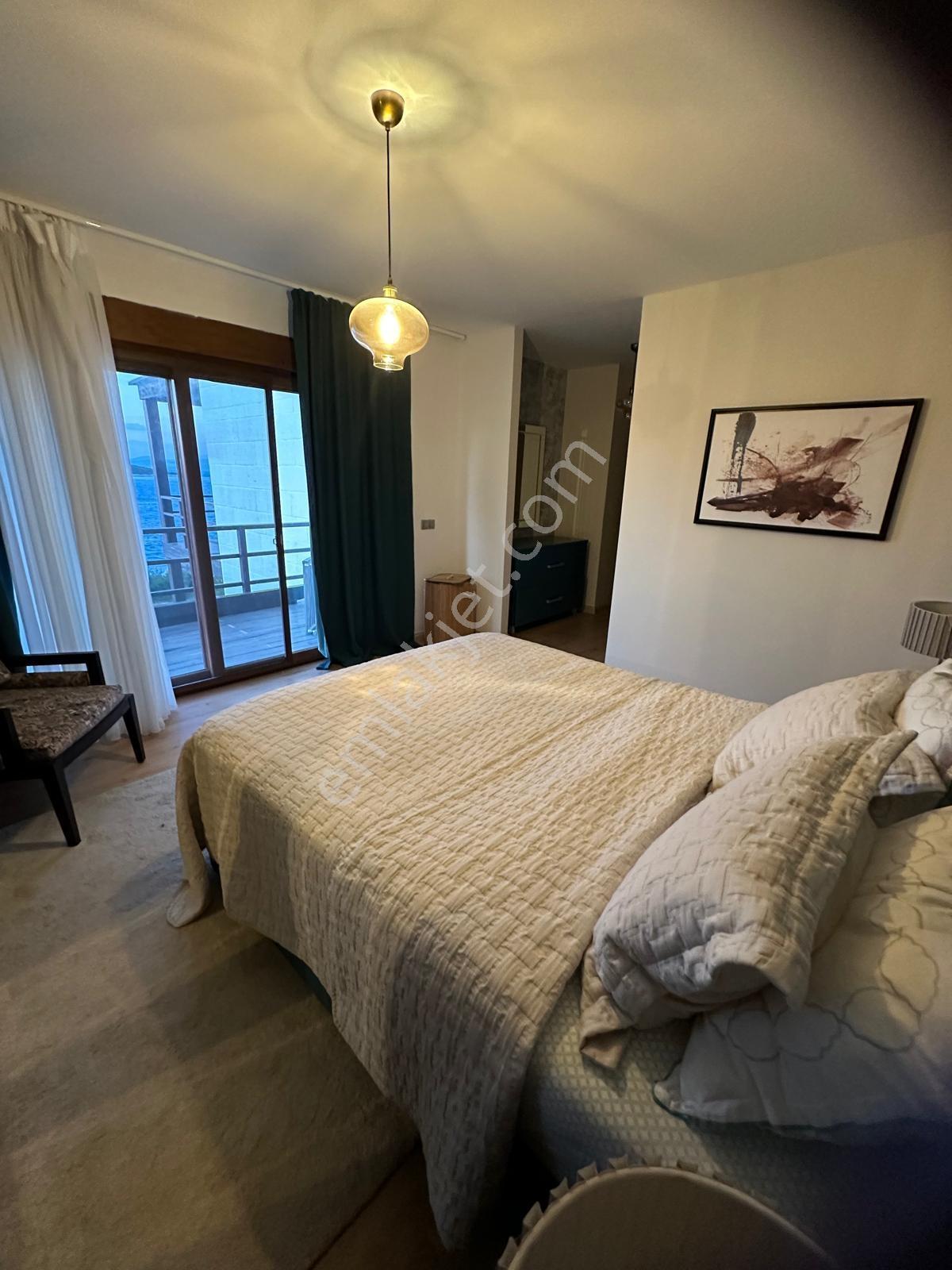 Bodrum Türkbükü'nde Doğa Hanımeli Sitesi Muhteşem 3+1 Kiralık - Görsel 20