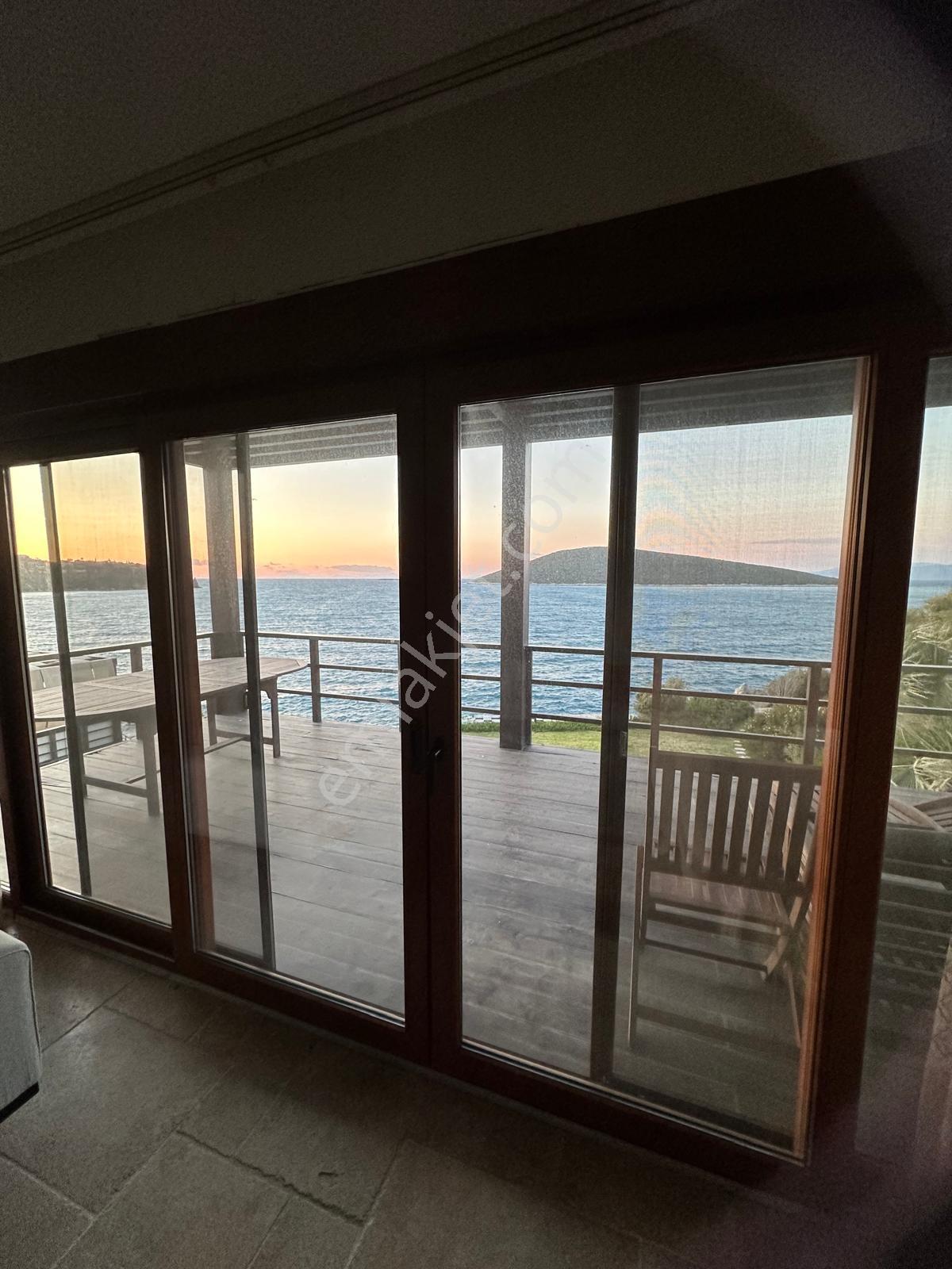 Bodrum Türkbükü'nde Doğa Hanımeli Sitesi Muhteşem 3+1 Kiralık - Görsel 6