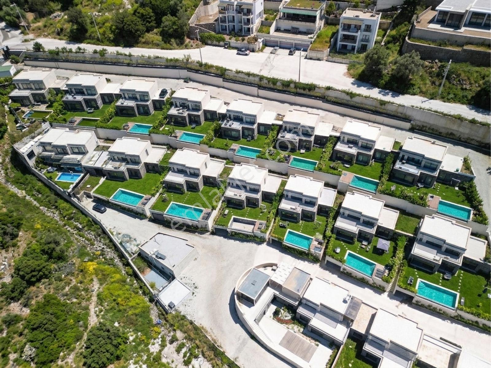 Yalıkavak Gerişte Site İçi Full Deniz Manzaralı Eşyalı Villalar - Görsel 21