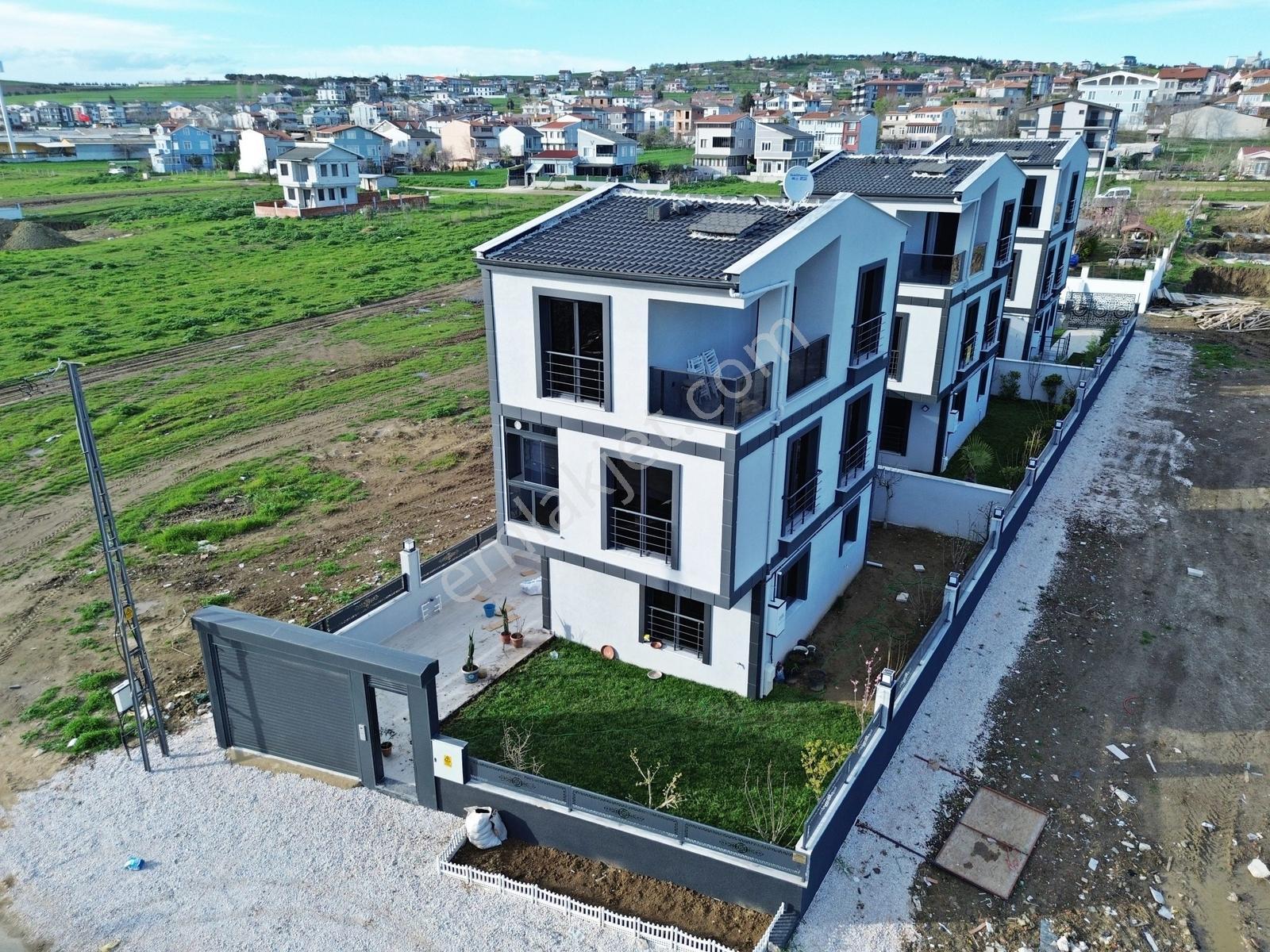 Yeniçiftlik En İyi Lokasyonda Müstakil Bahçeli 4+1 Yazlık Villa - Görsel 18