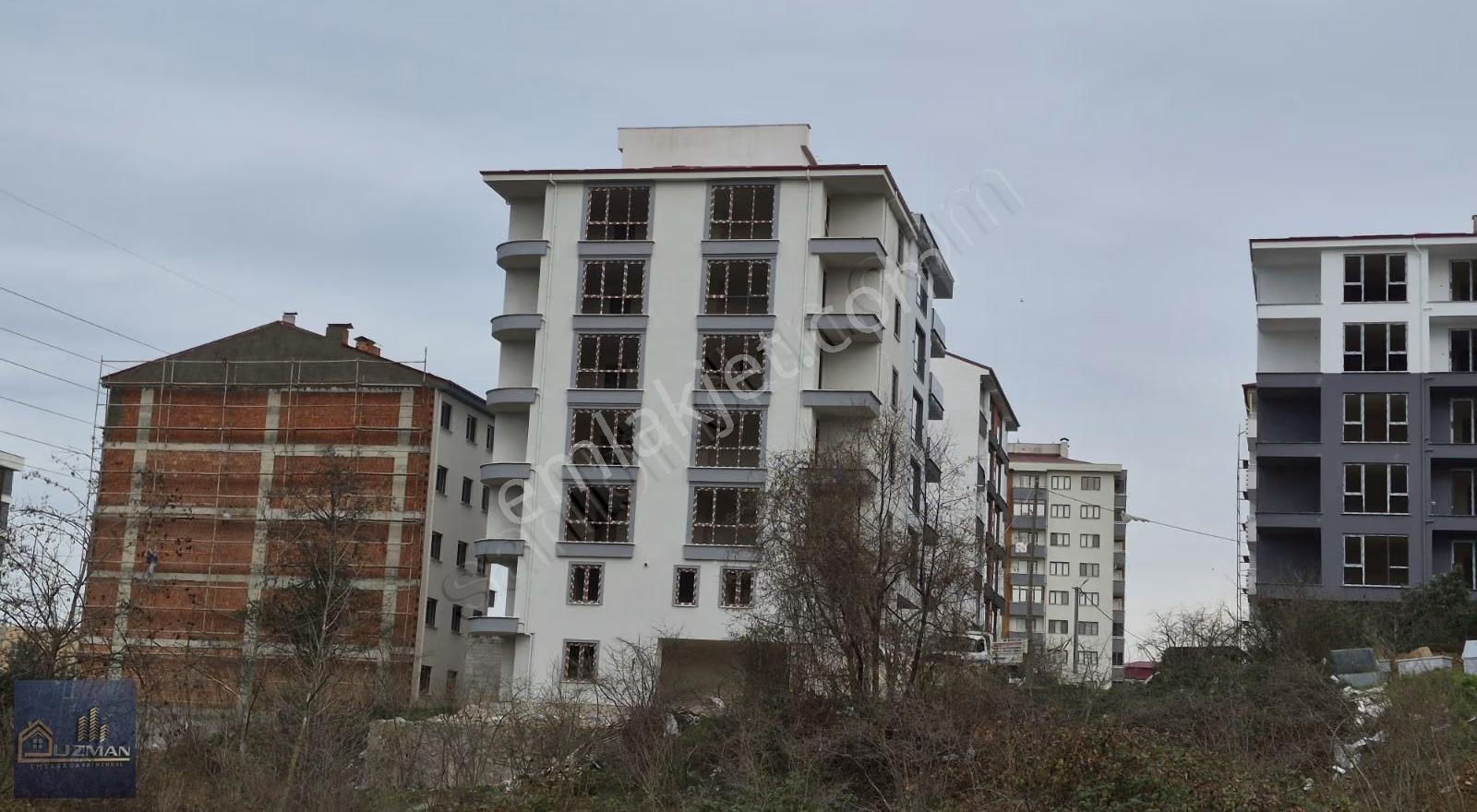 Uzman Emlak'tan Güzelyalı'da Satılık Sıfır 1+1 Daire