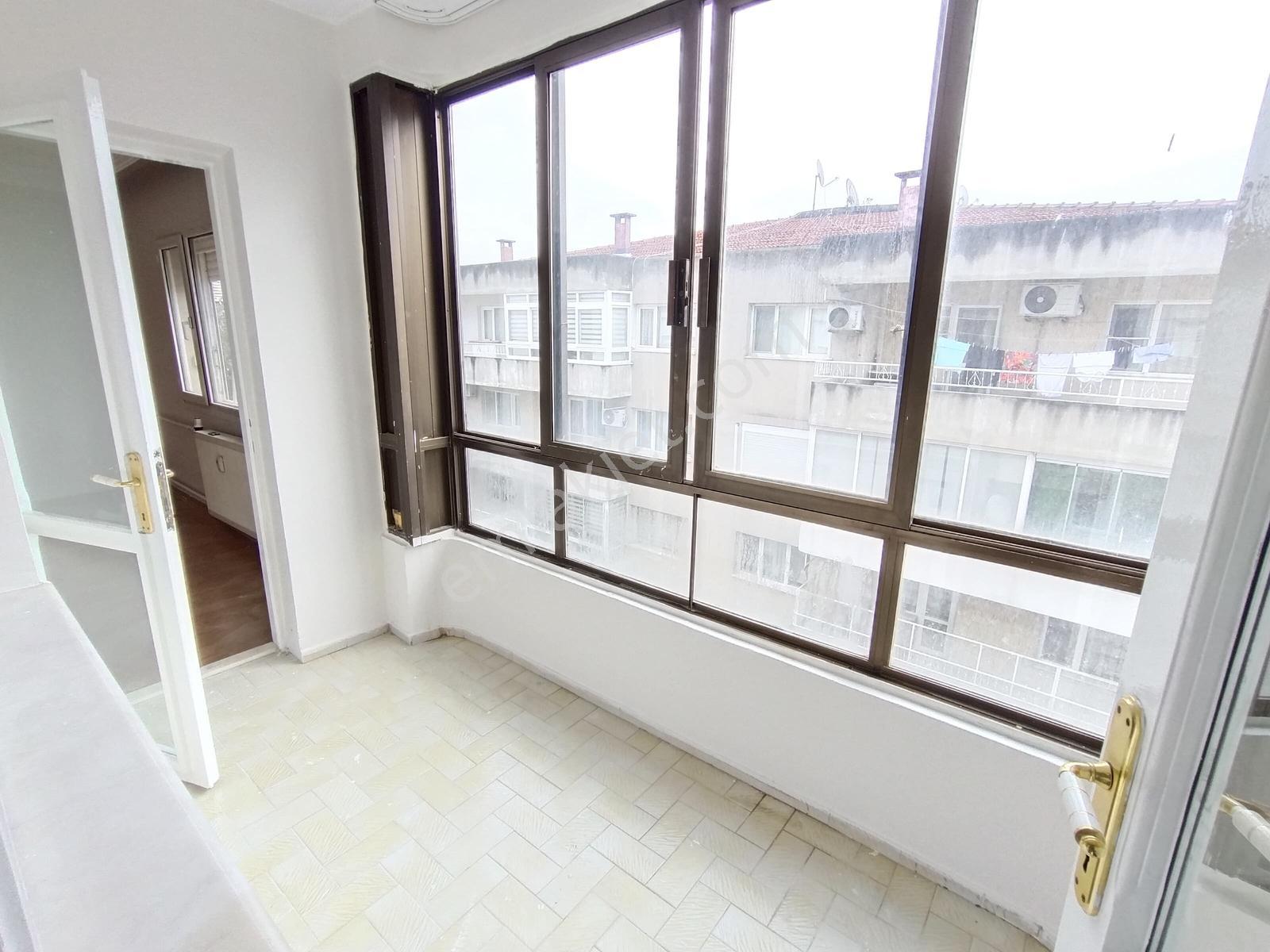 Karşıyaka Girne Bulvarı Yakını 154 M2 Bakımlı 3+1 Daire Ö-19 - Görsel 27
