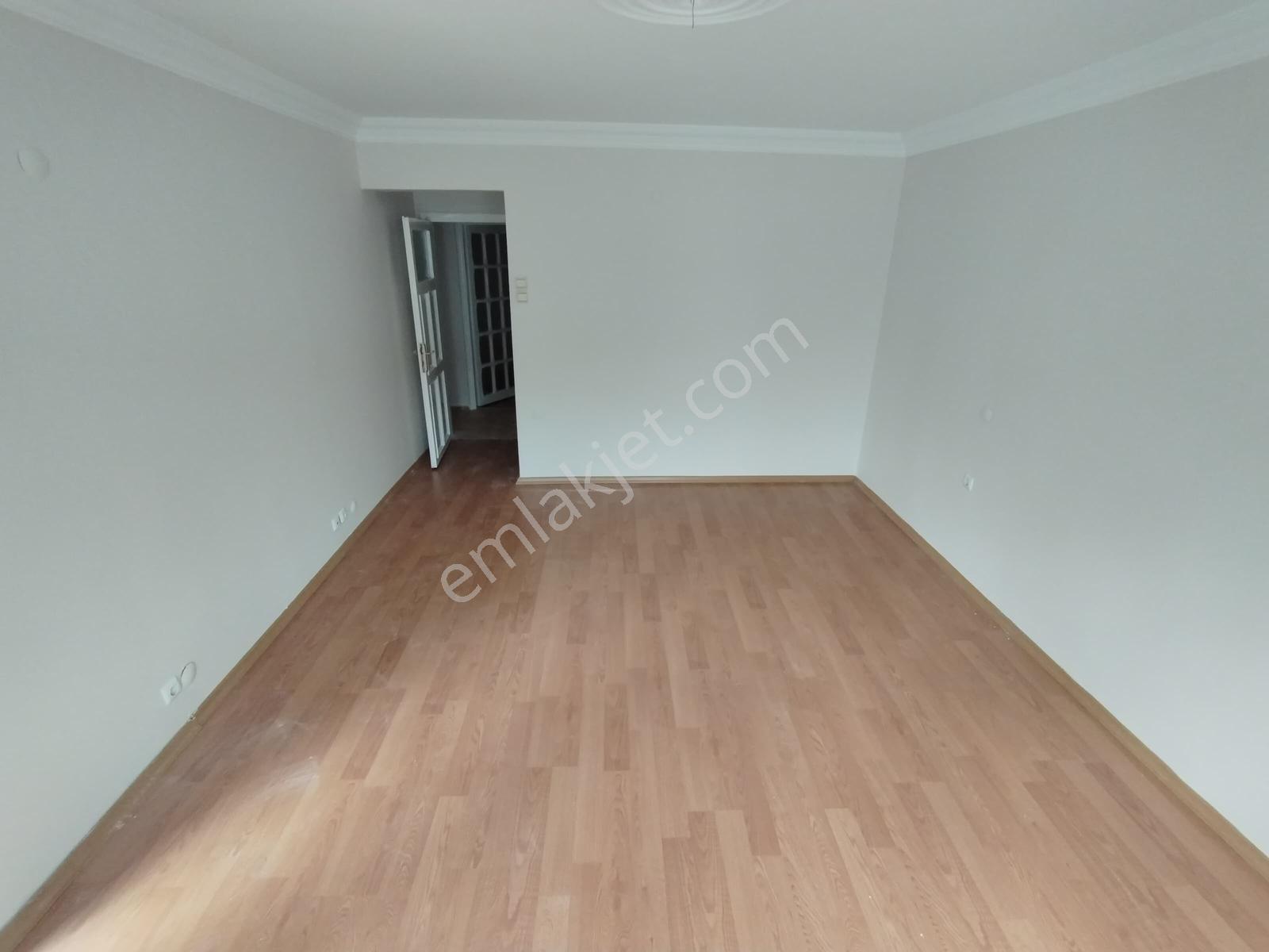 Karşıyaka Girne Bulvarı Yakını 154 M2 Bakımlı 3+1 Daire Ö-19 - Görsel 20