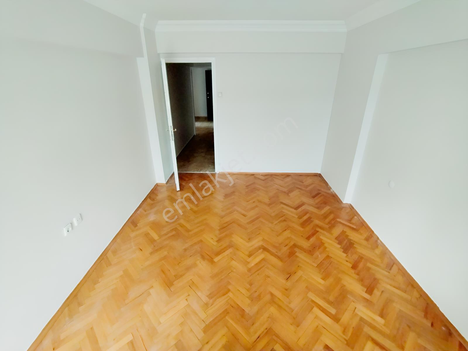 Karşıyaka Girne Bulvarı Yakını 154 M2 Bakımlı 3+1 Daire Ö-19 - Görsel 7