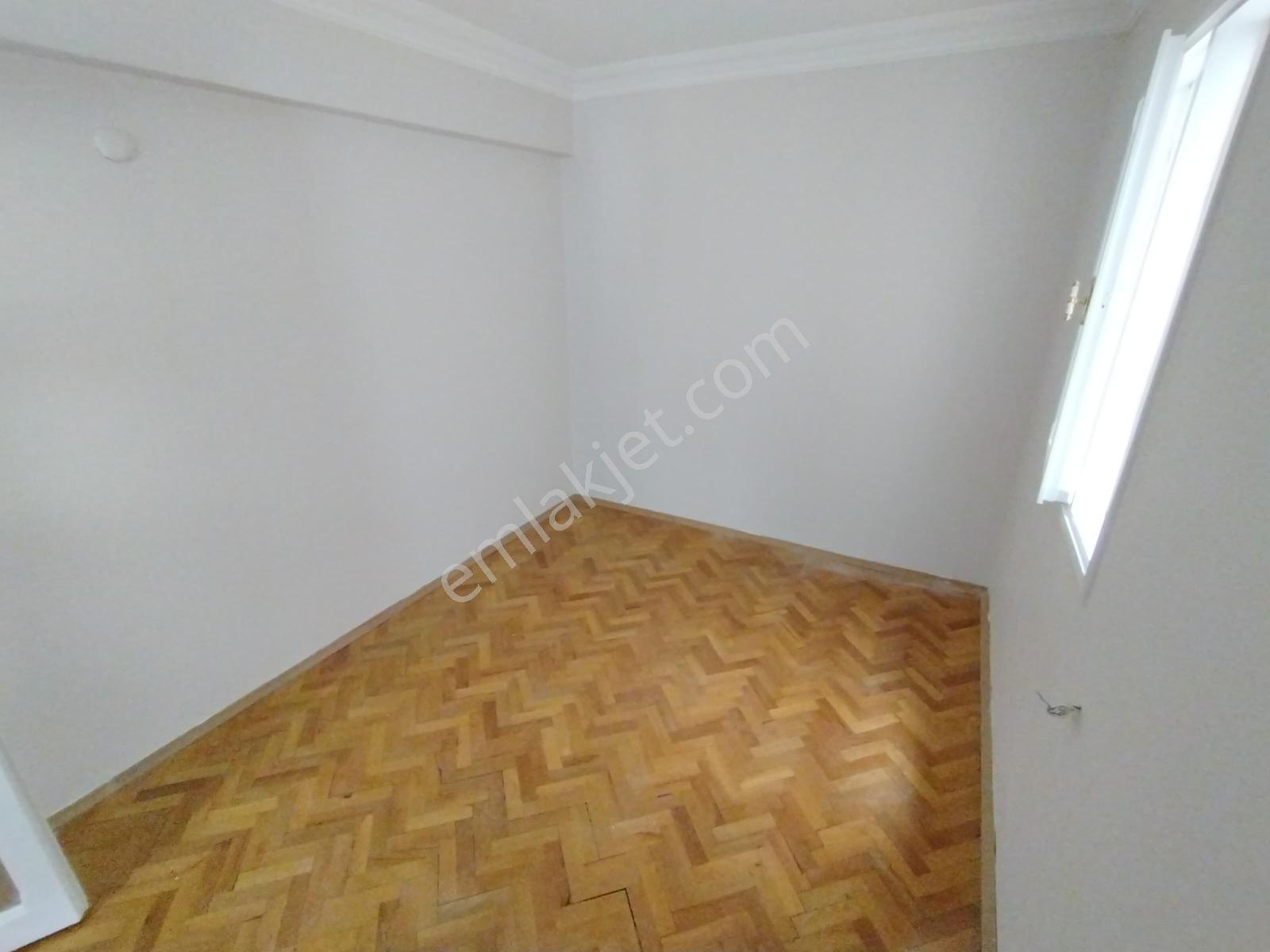 Karşıyaka Girne Bulvarı Yakını 154 M2 Bakımlı 3+1 Daire Ö-19 - Görsel 13