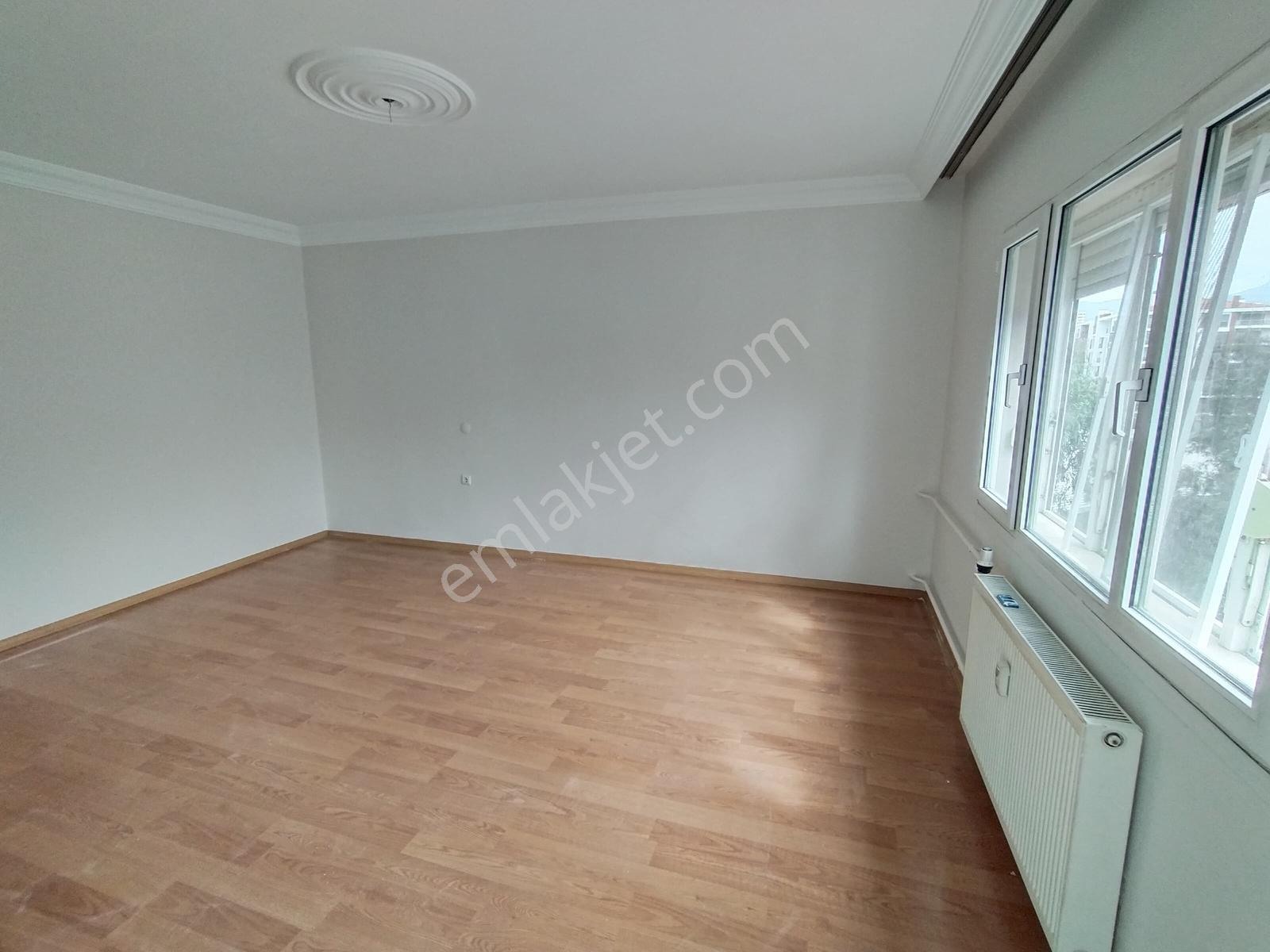 Karşıyaka Girne Bulvarı Yakını 154 M2 Bakımlı 3+1 Daire Ö-19 - Görsel 28