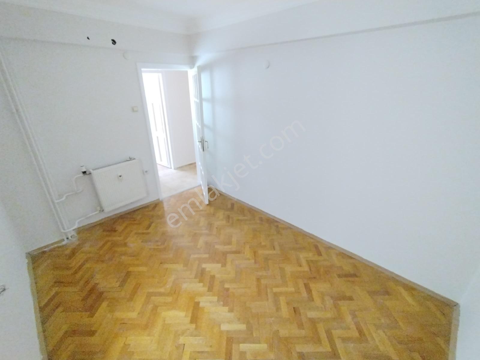 Karşıyaka Girne Bulvarı Yakını 154 M2 Bakımlı 3+1 Daire Ö-19 - Görsel 23