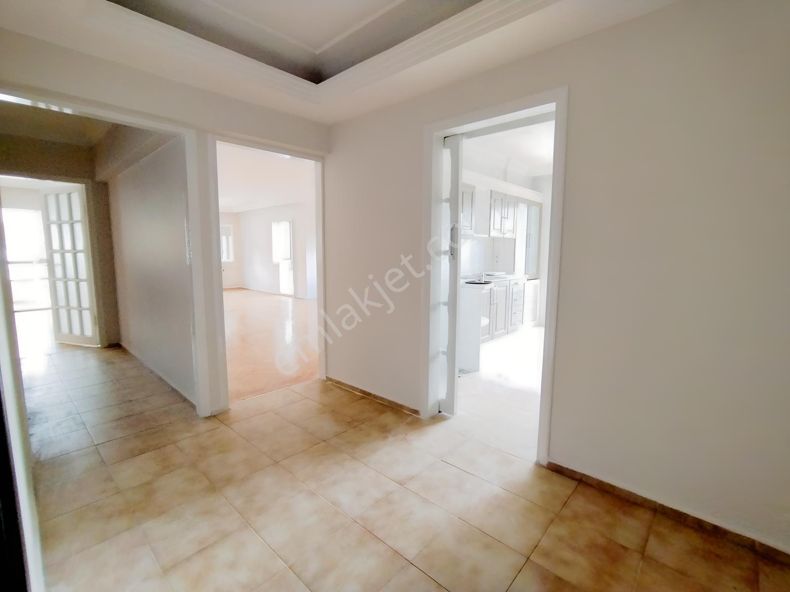 Karşıyaka Girne Bulvarı Yakını 154 M2 Bakımlı 3+1 Daire Ö-19 - Görsel 8