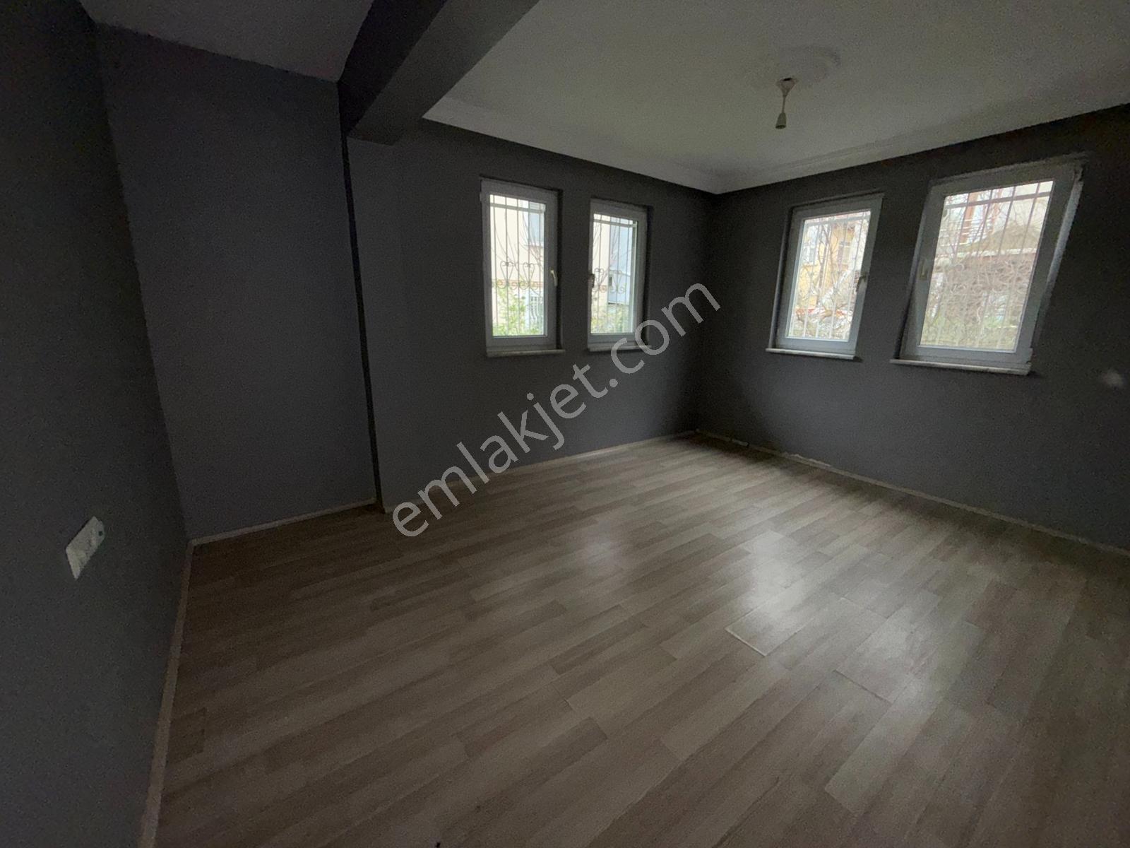 Kentpark Civarı Bahçelı Kiralık Daire 2+1 - Bahadır Eker'den - Görsel 8