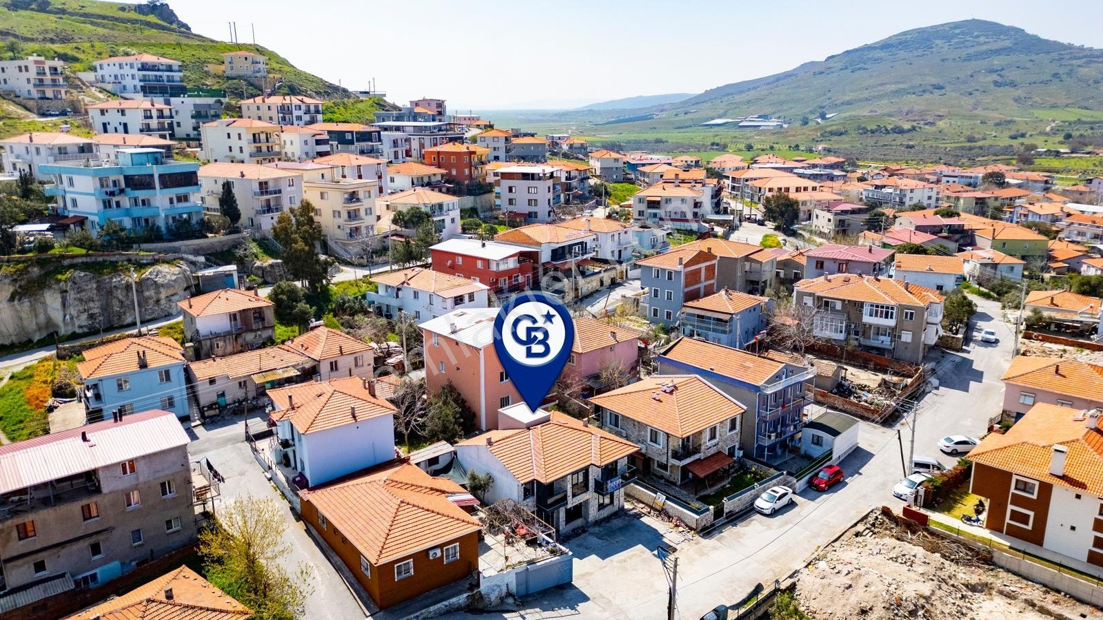 Foça Kazım Dirik Mah. Merkezi Konumda Satılık 2+1 Daire - Görsel 31
