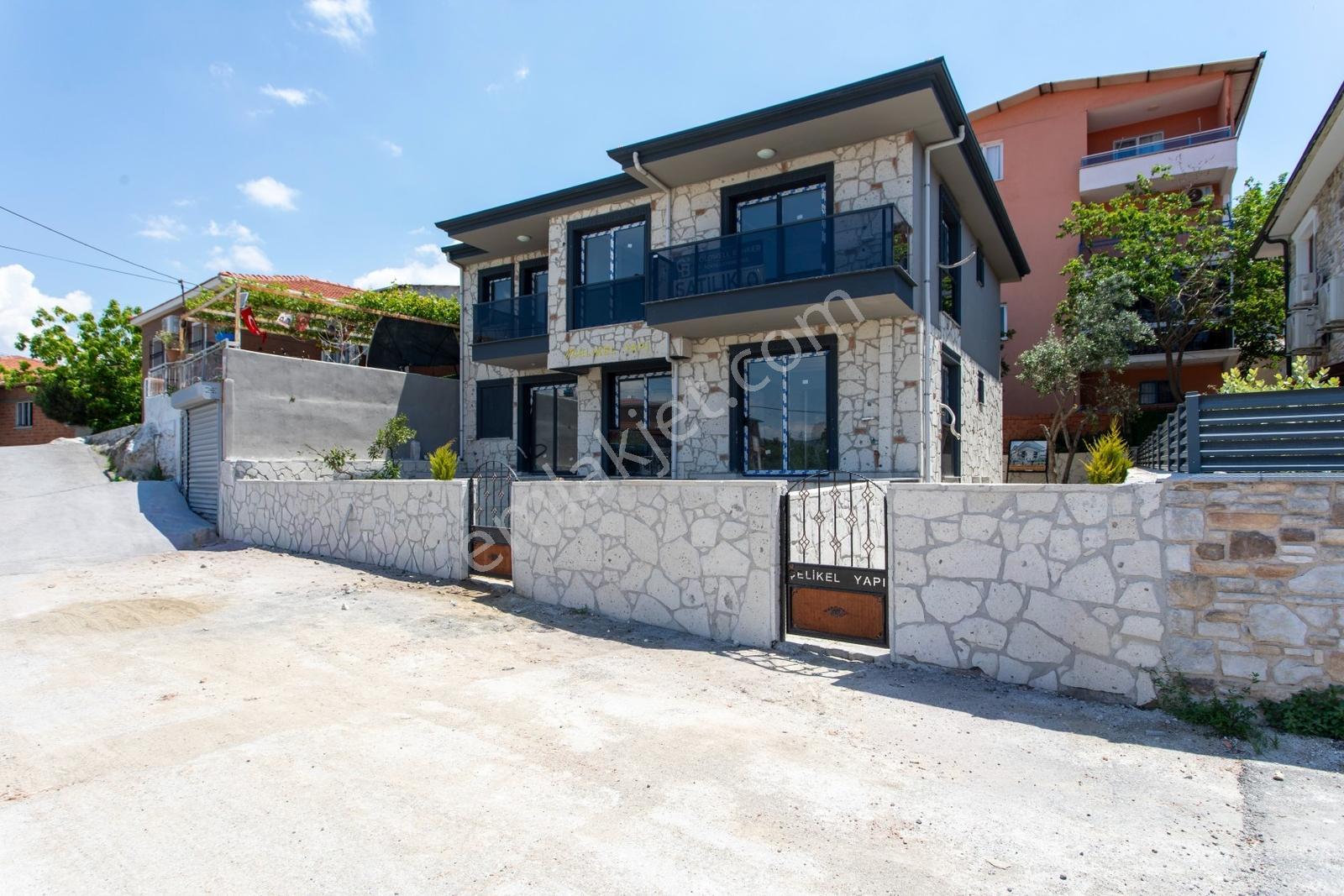 Foça Kazım Dirik Mah. Merkezi Konumda Satılık 2+1 Daire - Görsel 32