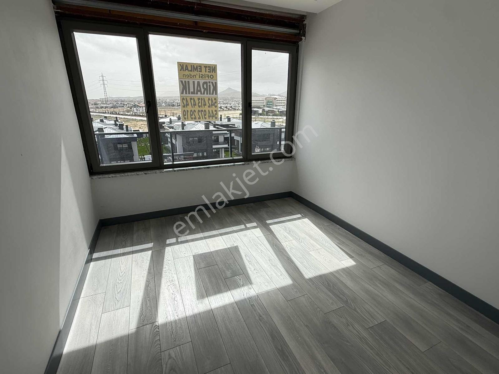 Net Emlaktan Tual Mabeyin Konaklarında 5+1 Sıfır Ara Kat Daire - Görsel 13