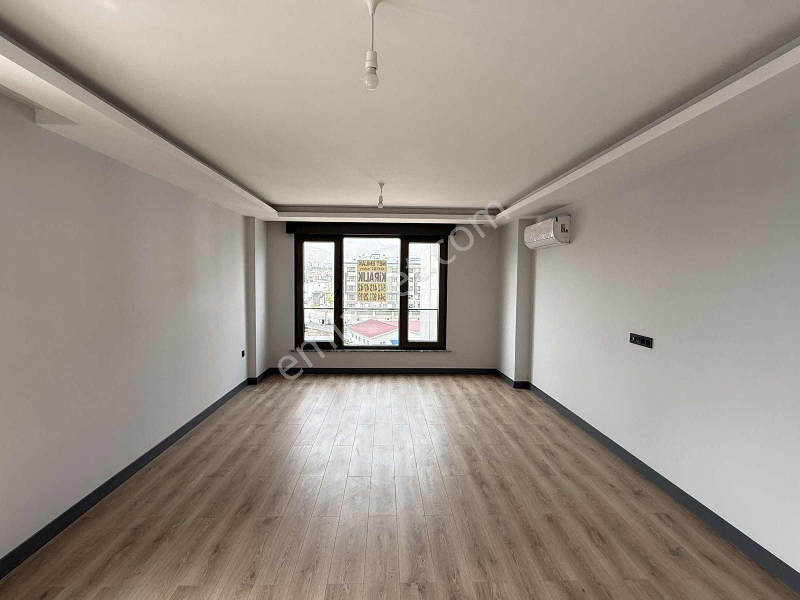 Net Emlaktan Tual Mabeyin Konaklarında 5+1 Sıfır Ara Kat Daire - Görsel 11