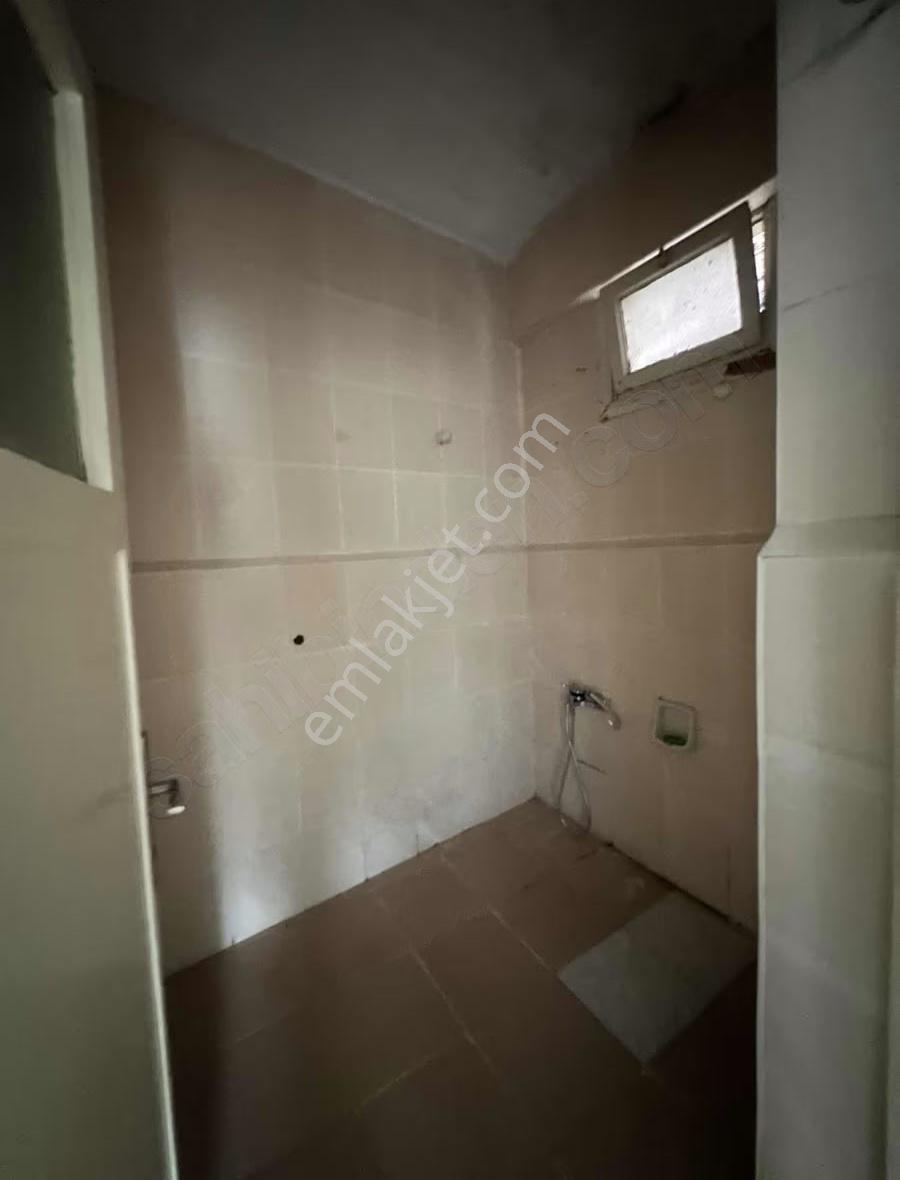 Emrah Emlaktan Kethüda Mahallesinde Kiralık Daire - Görsel 11