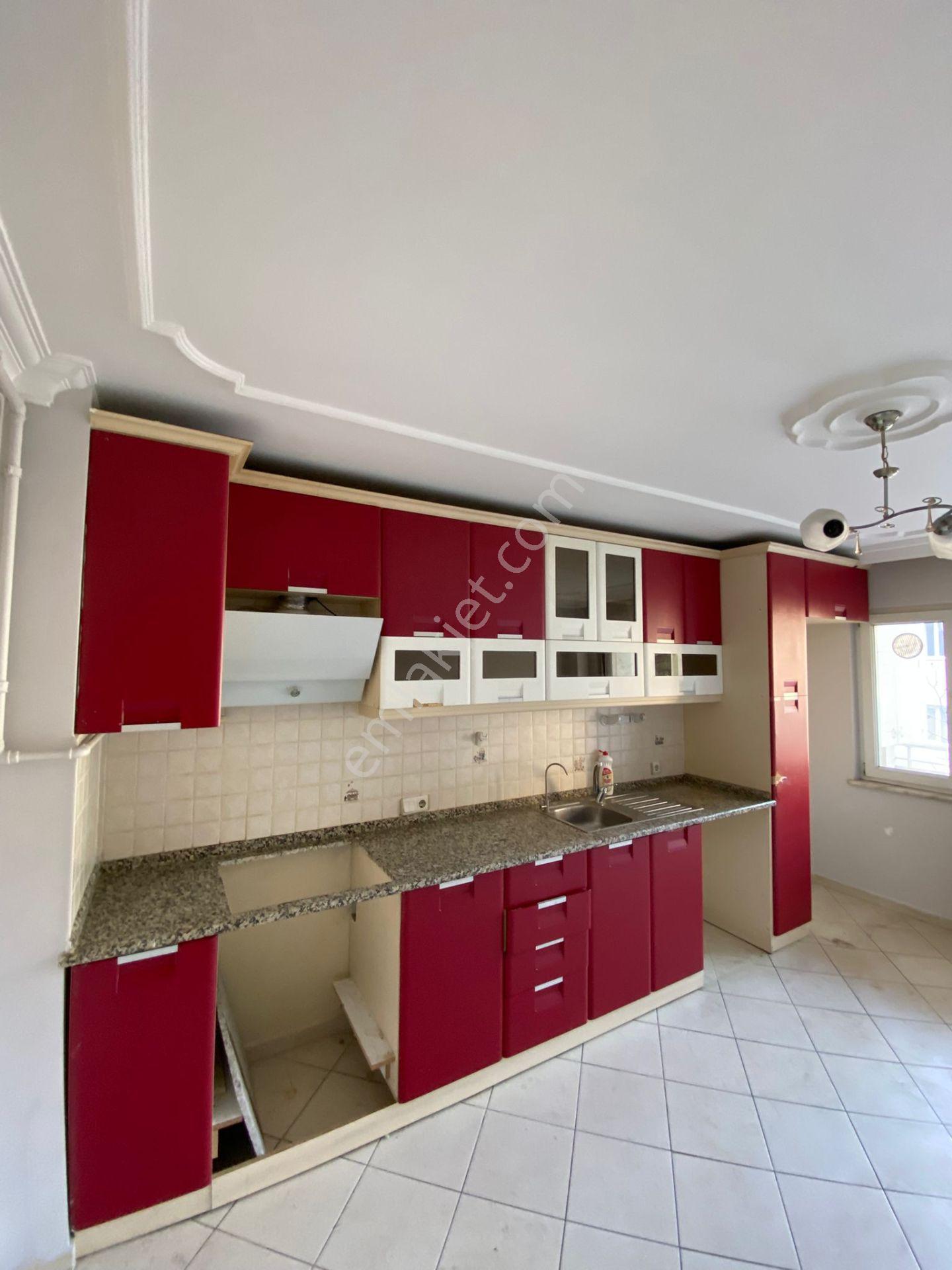 🏡yeni Mahalle Mahallesi 🏡 ✅3+1 150m2 5 Katlı 1 Katı Arakat ❇️kapalı Mutfak Çift Cephe