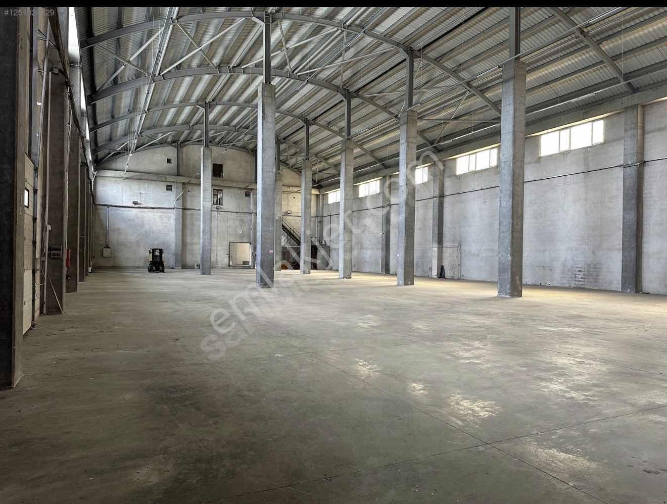 Sancaktepe Kiralık 5500 M2 Yangın Sprinkli Donanımlı İş Yeri