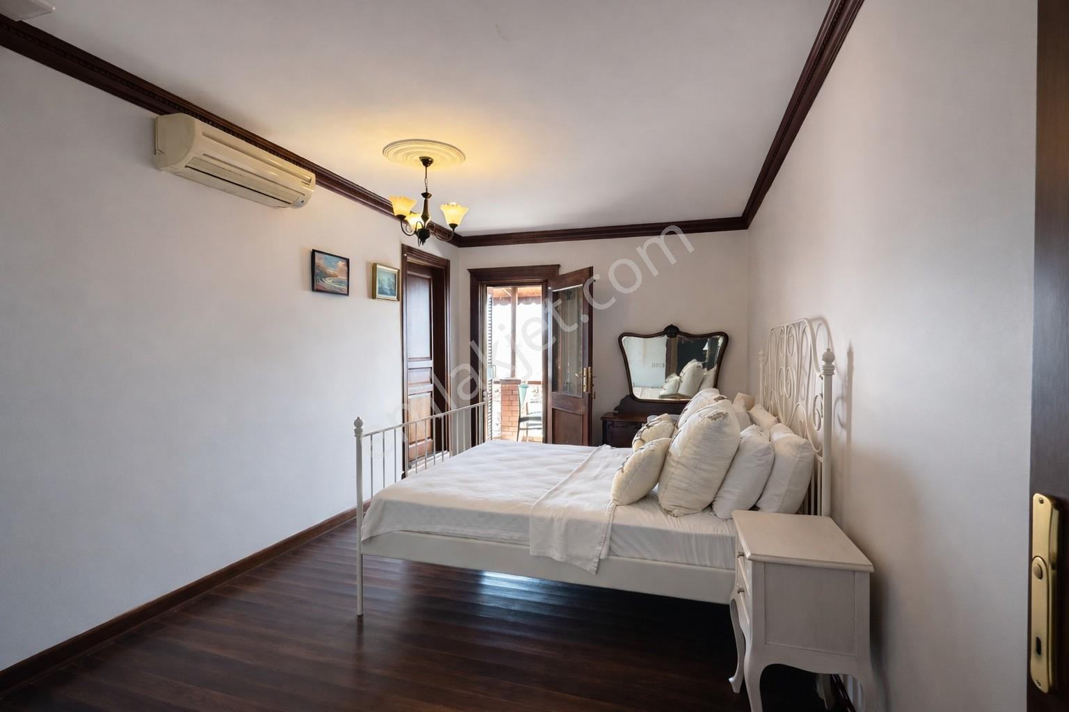 Umas Solutıon'dan Cunda'da | Denize 25m | 6+1 Tripleks Villa - Görsel 29