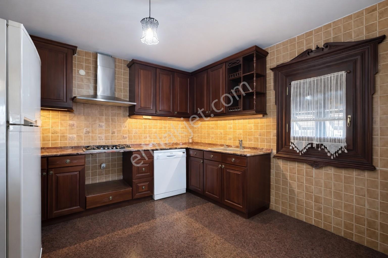 Umas Solutıon'dan Cunda'da | Denize 25m | 6+1 Tripleks Villa - Görsel 16