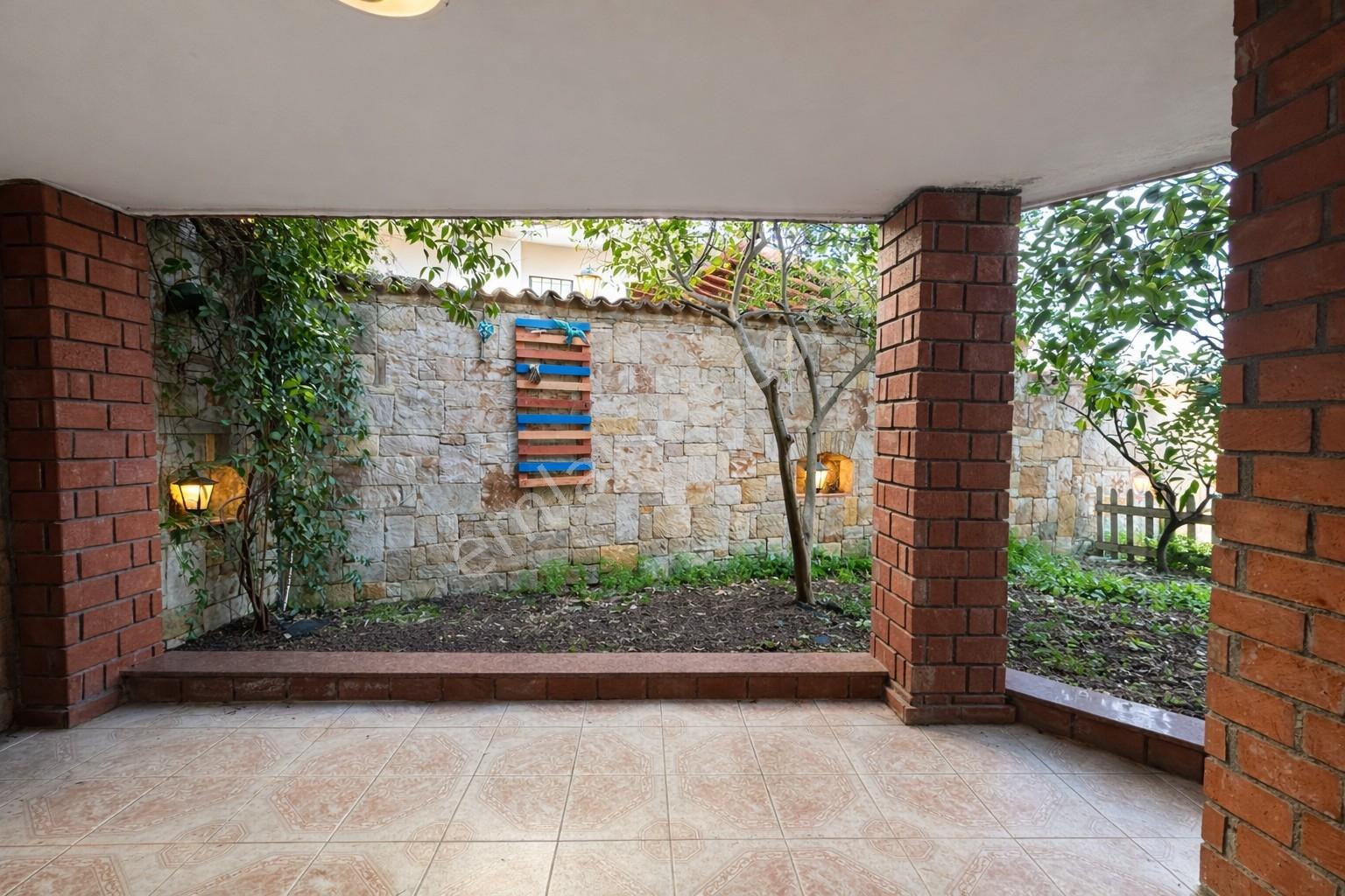 Umas Solutıon'dan Cunda'da | Denize 25m | 6+1 Tripleks Villa - Görsel 26
