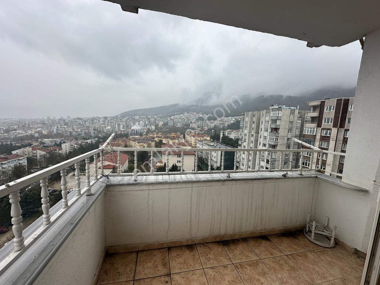 Sitelerde Site İçinde Satılık Eşyalı 3+1 Fırsat Daire - Görsel 5