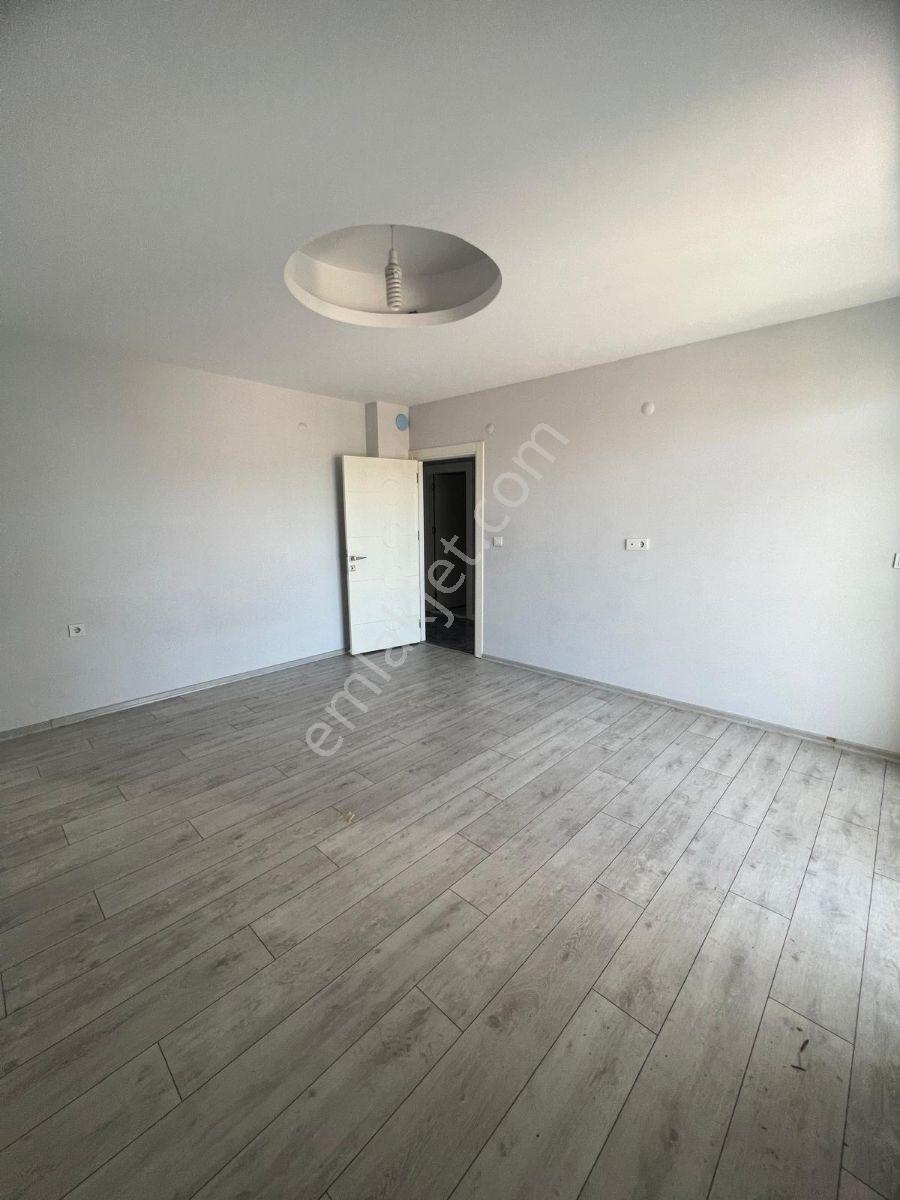 Erenköyde Kiralık 2+1 Asansörlü 3.kat Ayrı Mutfak Daire - Görsel 12