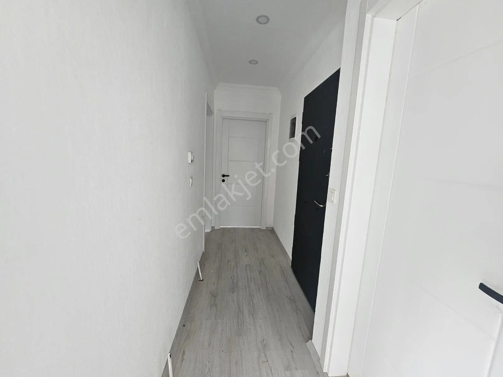 Seydikemer Gerişburnu Mah. 2+1 Ara Kat Kiralık Daire - Görsel 2