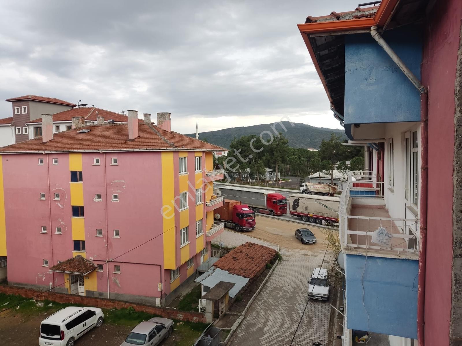 İstanbul Yolu Kenarında 3+1 Geniş Ve Temiz Daire - Görsel 2