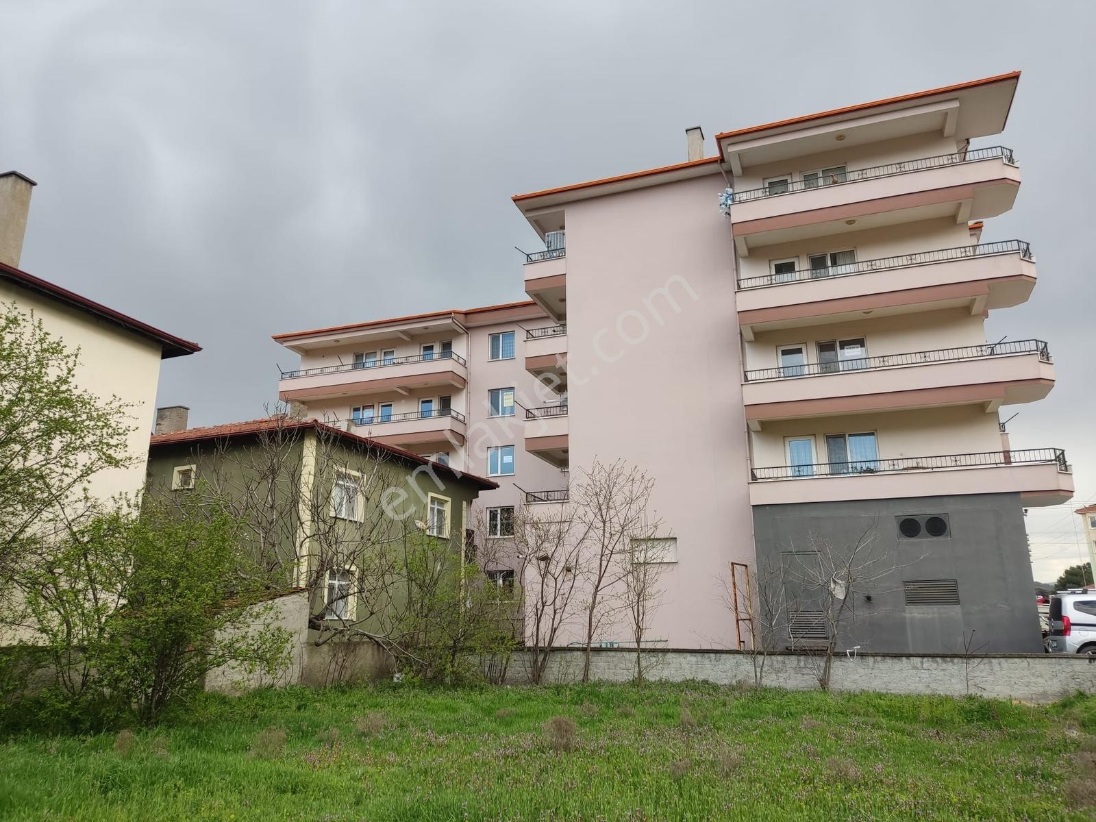 İstanbul Yolu Kenarında 3+1 Geniş Ve Temiz Daire - Görsel 21