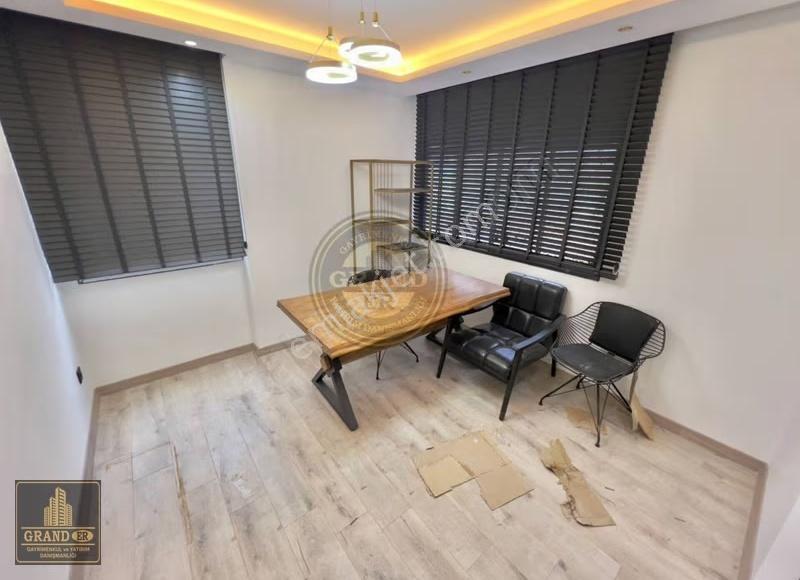 Mezitli Akdeniz Mah.satılık Şık Lüks Daire 5+1(4 Yatak Odası) - Görsel 28