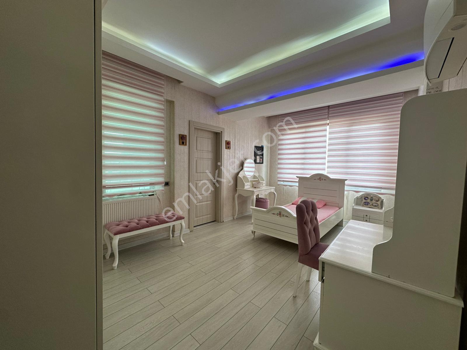 Akev Gayrimenkul'den Doğukent Osmanlı Sitesi Lüks 4+1 Daire - Görsel 25
