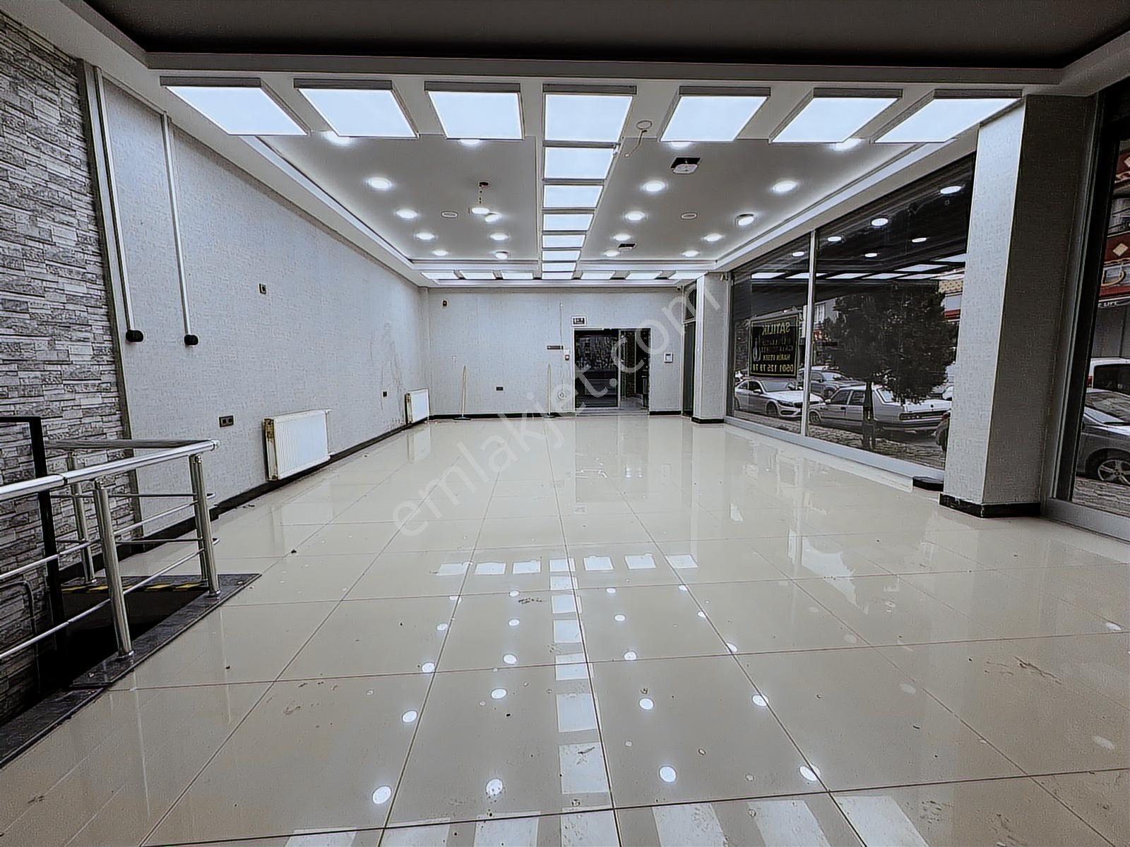 Bağcılar Kirazlı Mahallesi 250m2 Dekorasyonlu Dükkan-mağaza - Görsel 23